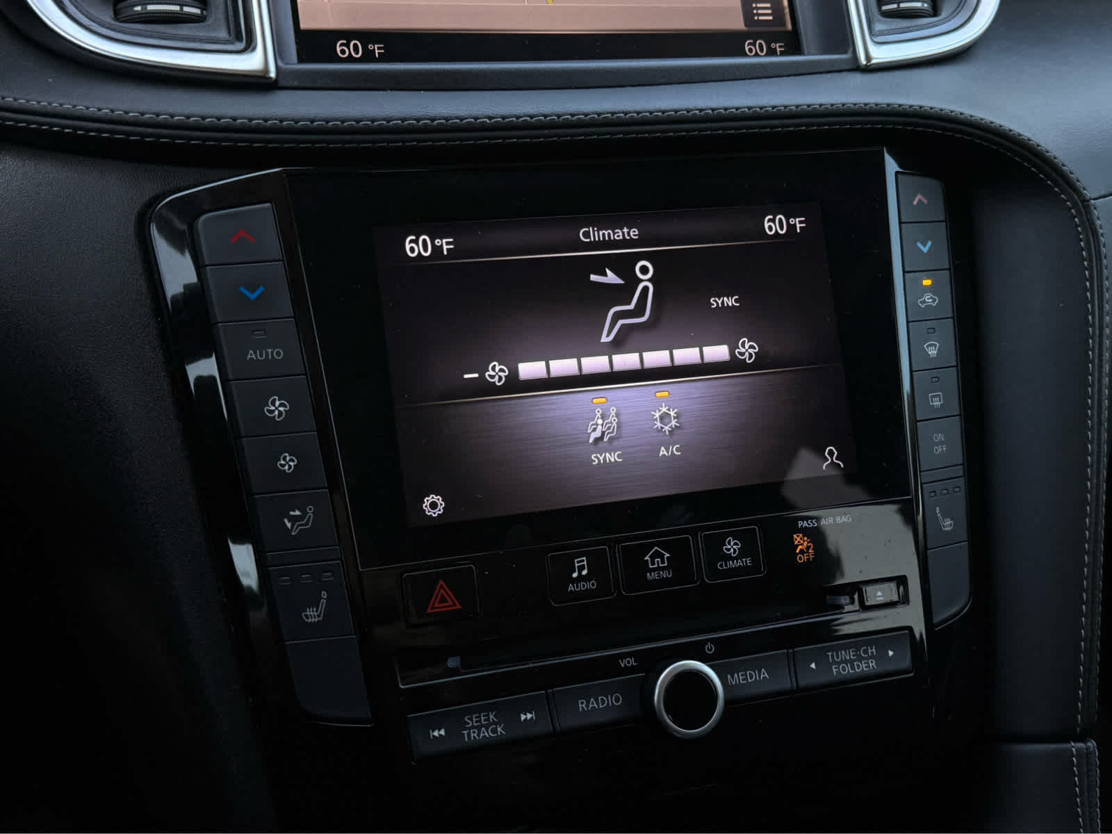 Certified Used 2020 Graphite Shadow INFINITI LUXE image 16