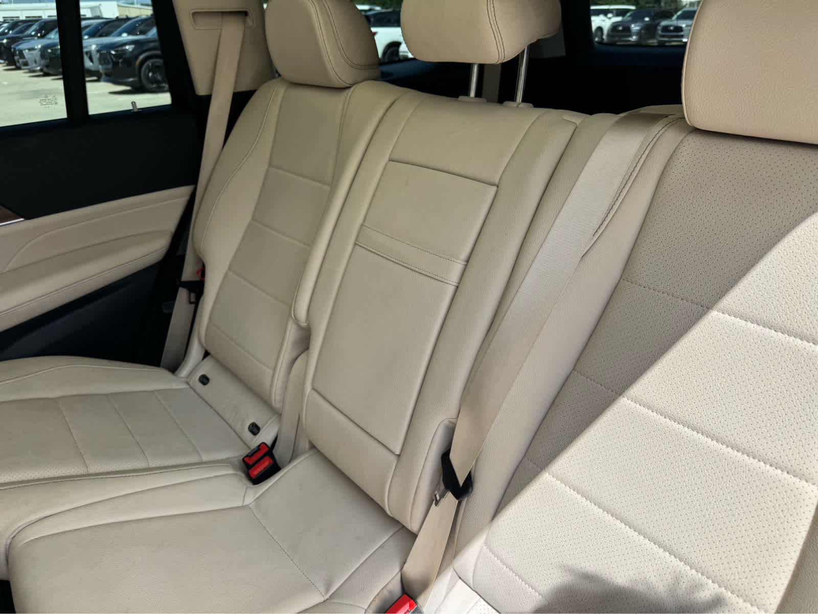 Used 2025 Polar White Mercedes-Benz GLS 450 image 22