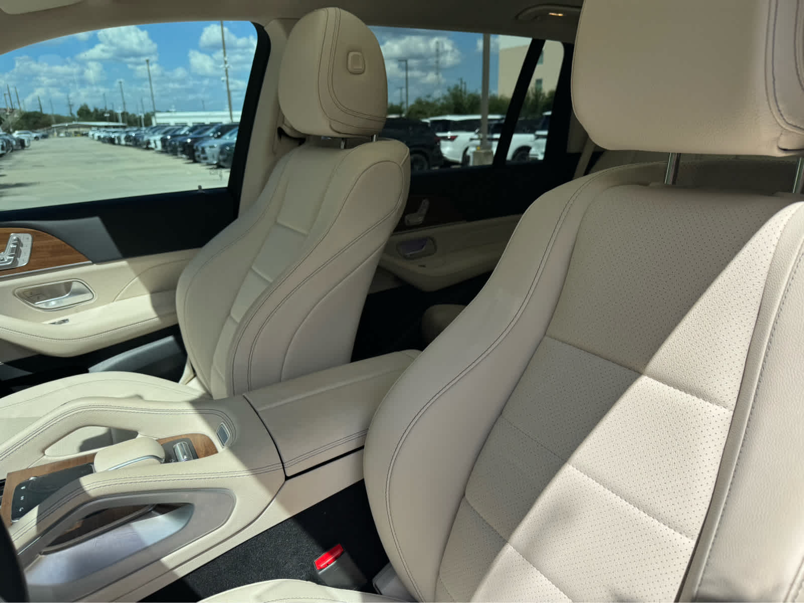 Used 2025 Polar White Mercedes-Benz GLS 450 image 10