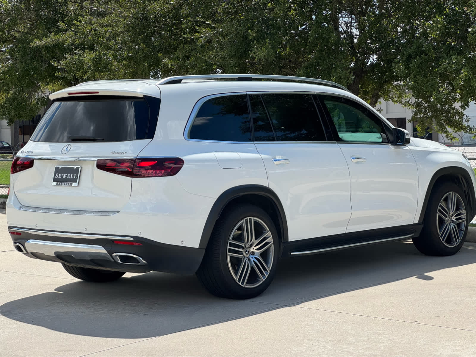 Used 2025 Polar White Mercedes-Benz GLS 450 image 5