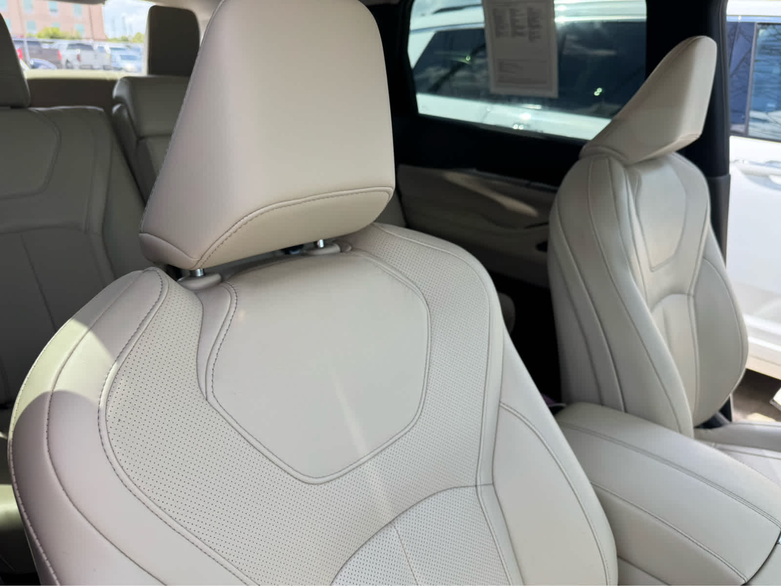 Certified Used 2025 Glacier White INFINITI PURE image 12