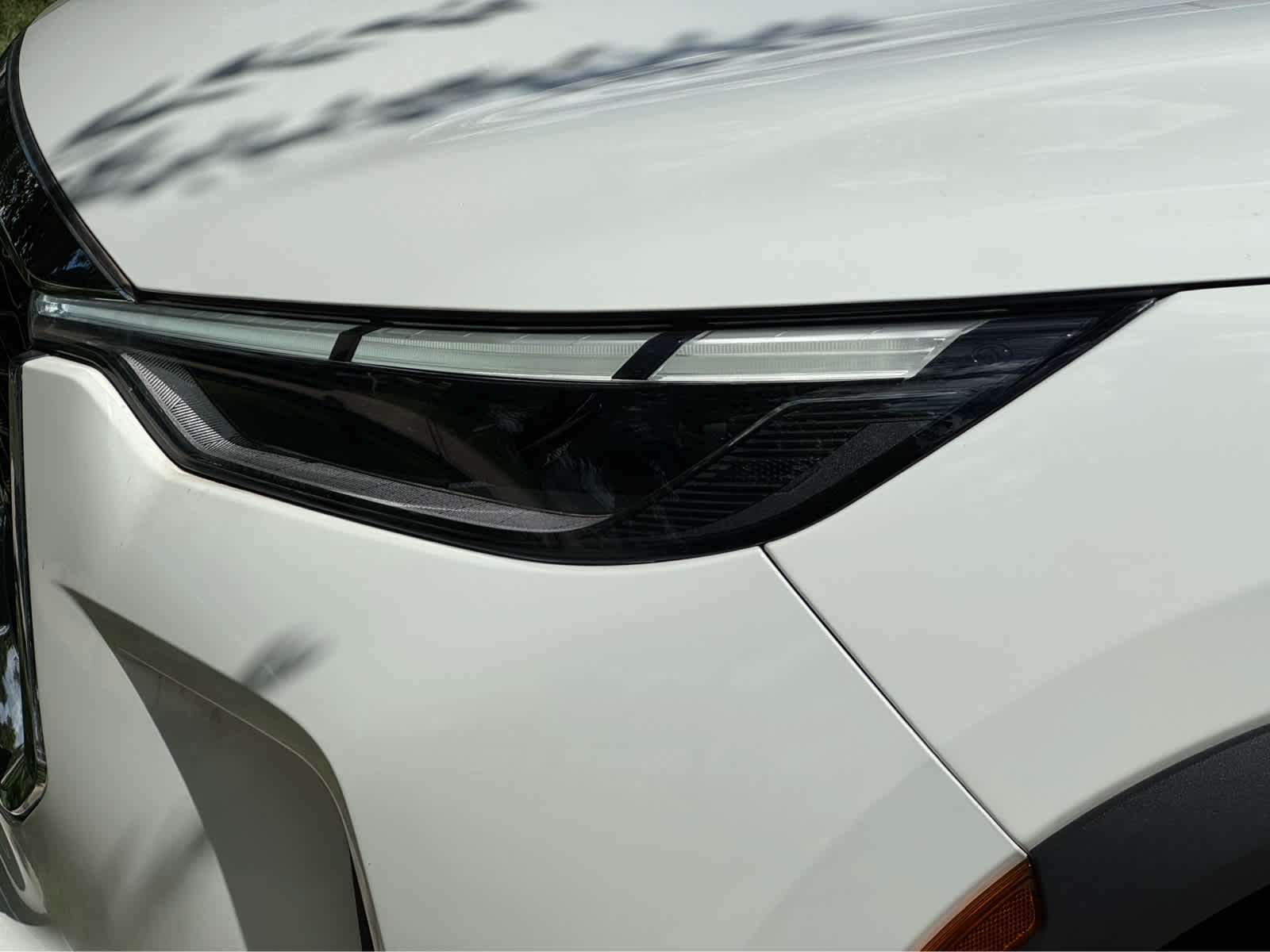 Certified Used 2025 Glacier White INFINITI PURE image 9