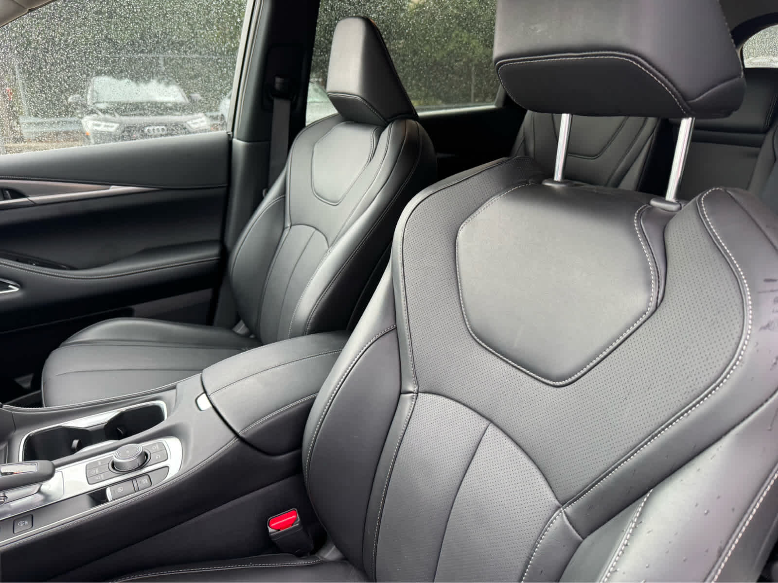 Certified Used 2026 Grand Blue INFINITI LUXE image 25
