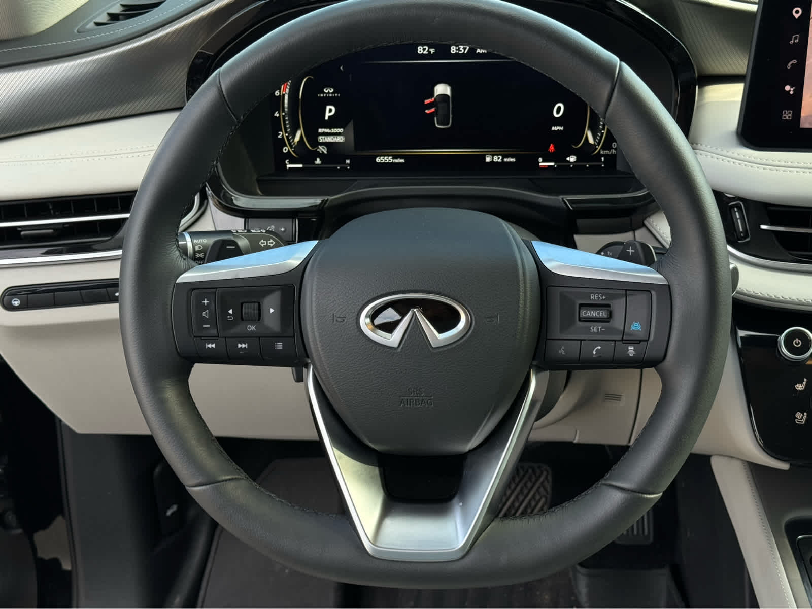 Certified Used 2026 Mineral Black INFINITI LUXE image 23