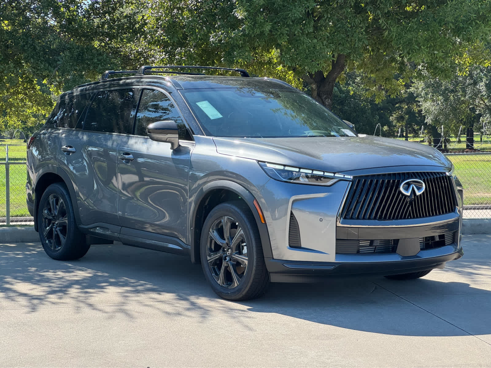 New 2027 2T GRPT SHDW INFINITI AUTOGRAPH image 2