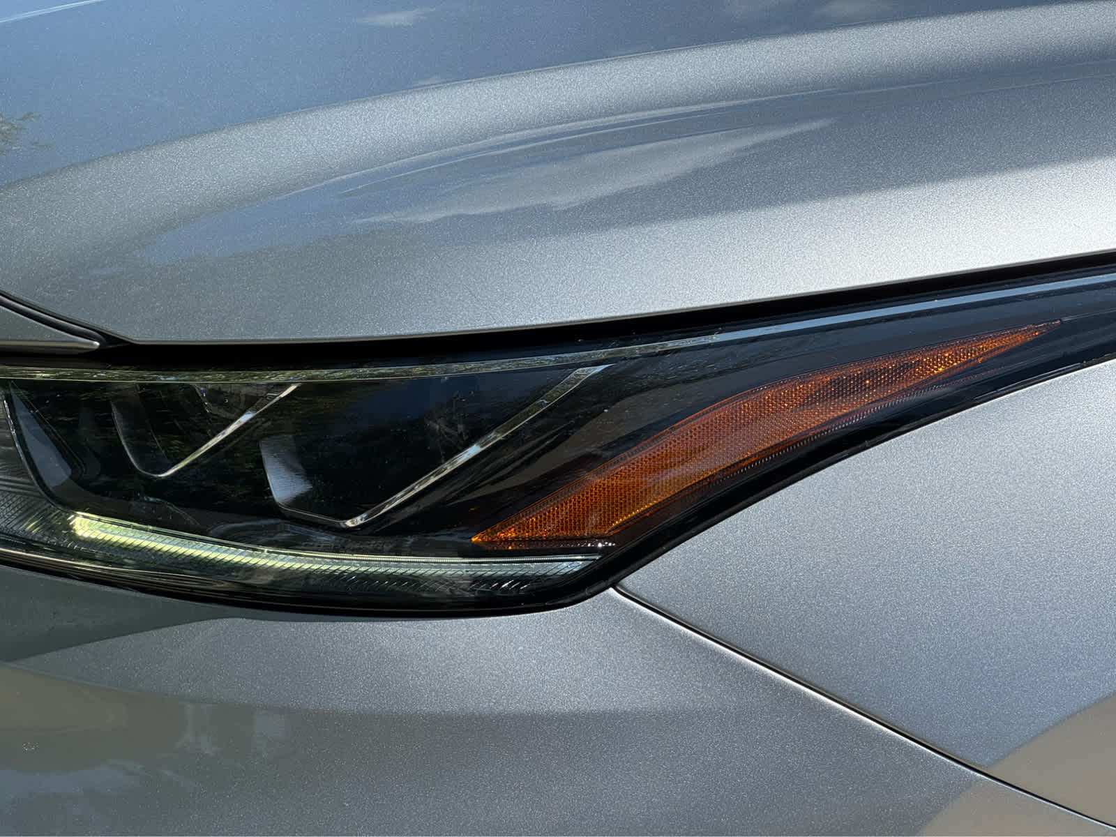 Used 2023 Celestial Silver Metallic Toyota Hybrid Limited image 9
