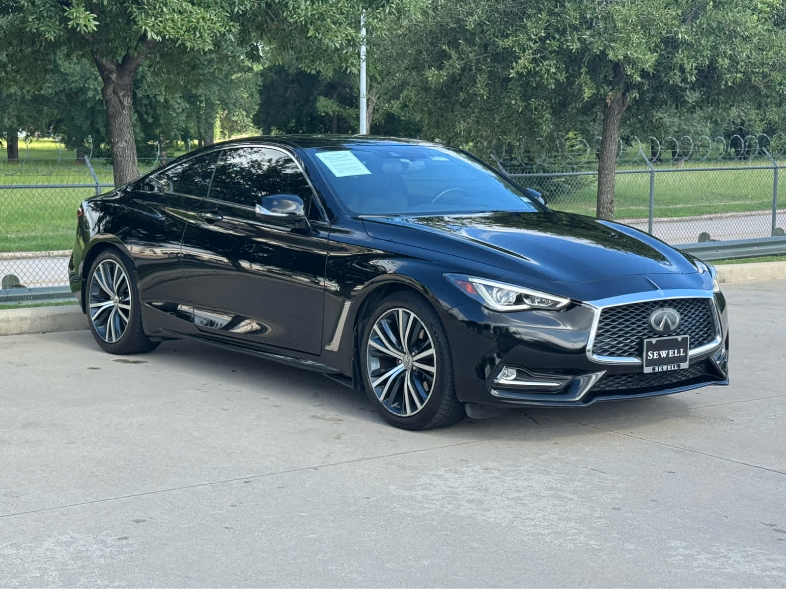 Certified Used 2019 Black Obsidian INFINITI 3.0t LUXE image 4