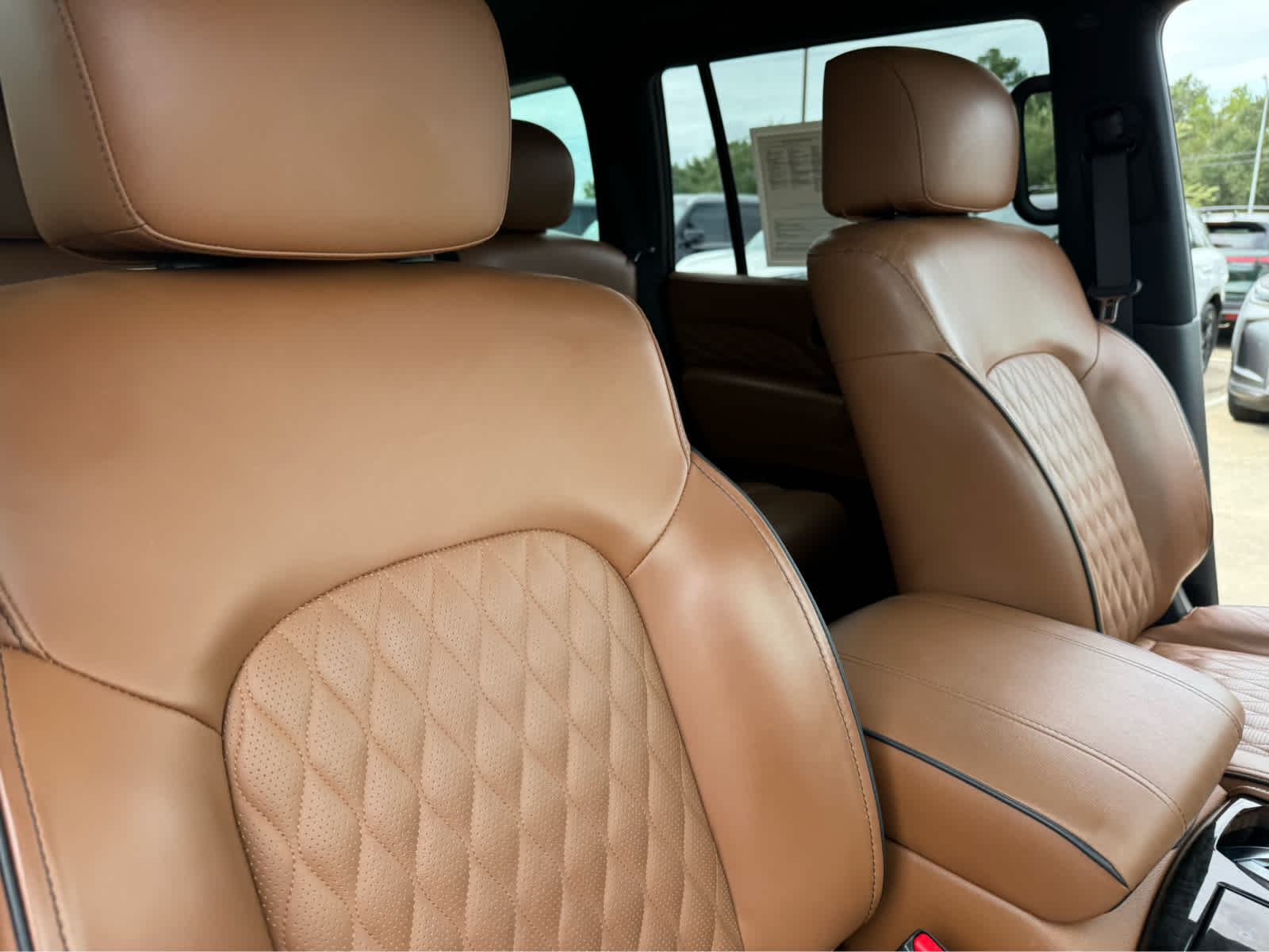 2023 INFINITI QX80 Sensory 4WD - Photo 13