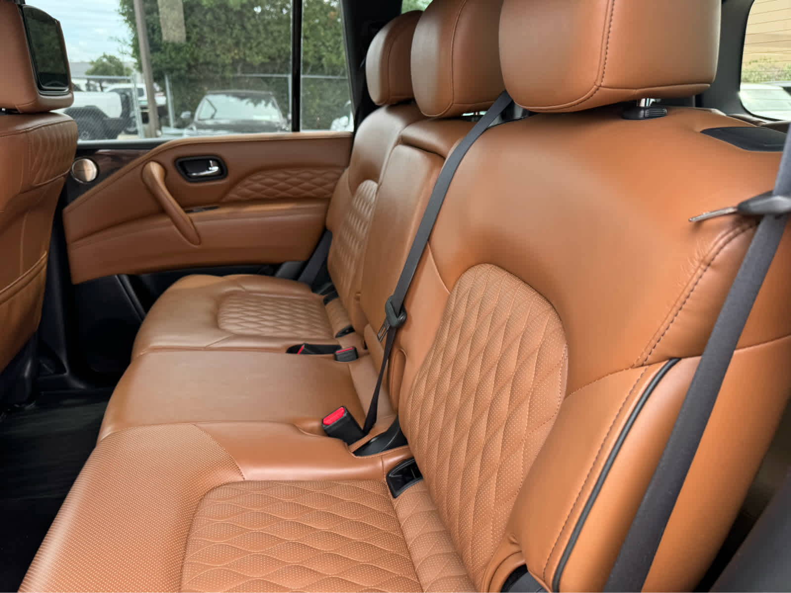 2023 INFINITI QX80 Sensory 4WD - Photo 24