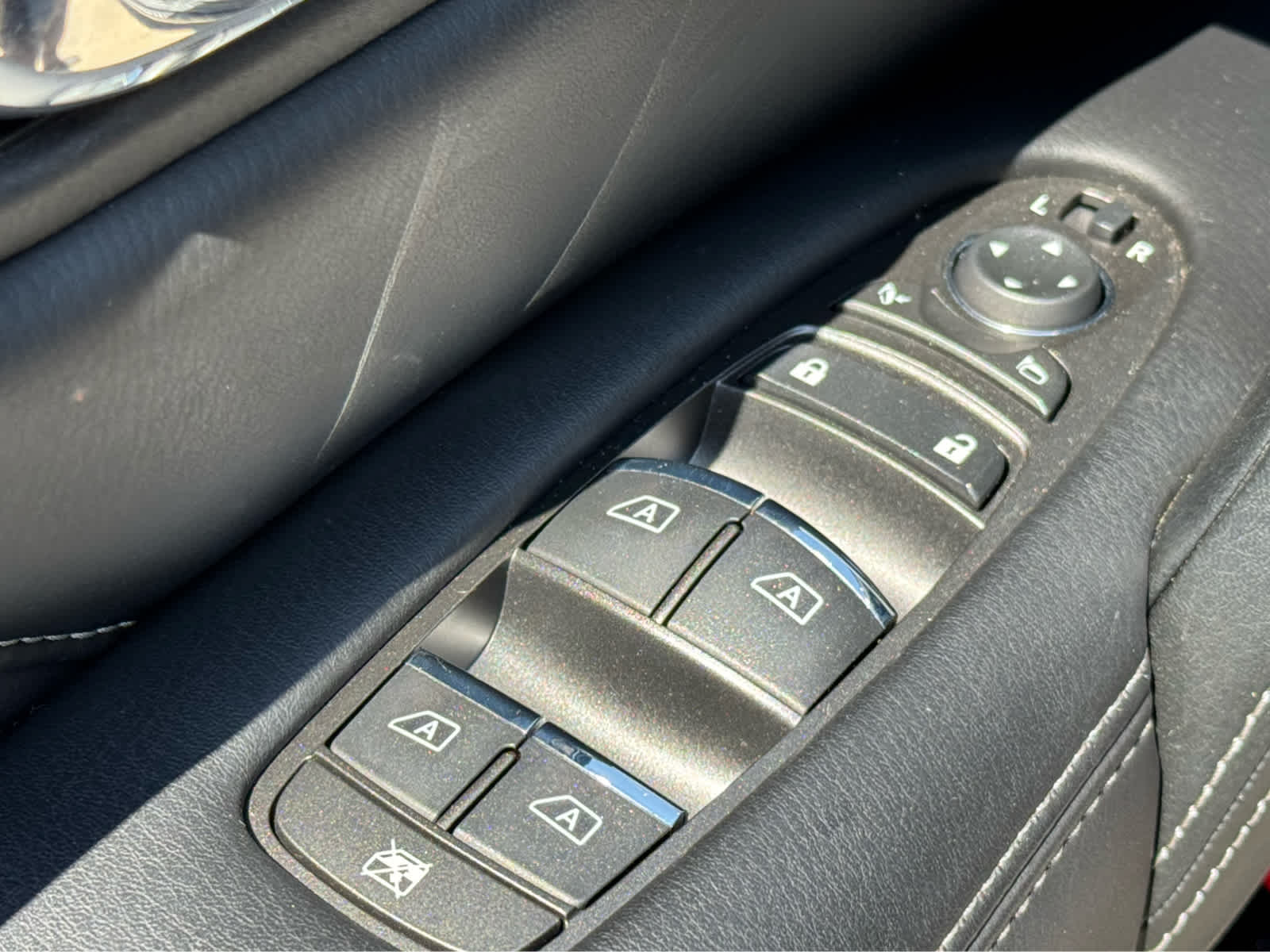Certified Used 2024 Champagne Quartz INFINITI SENSORY image 18