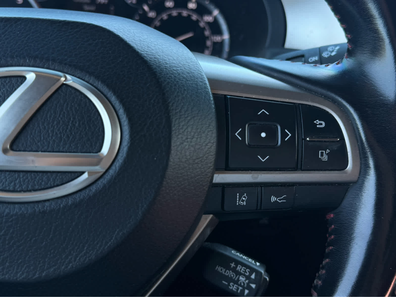 Used 2021 Atomic Silver Lexus Premium image 24