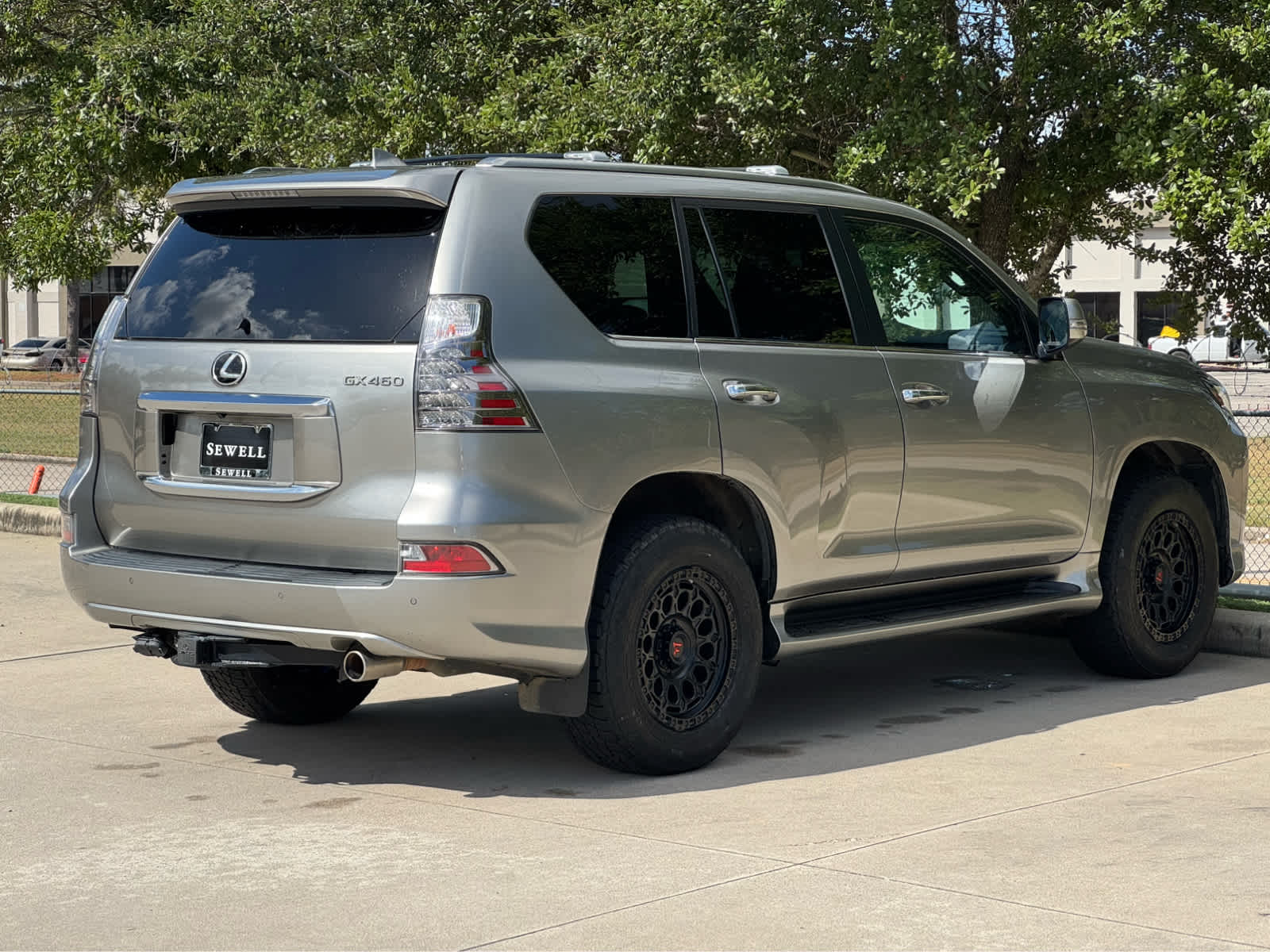 Used 2021 Atomic Silver Lexus Premium image 5