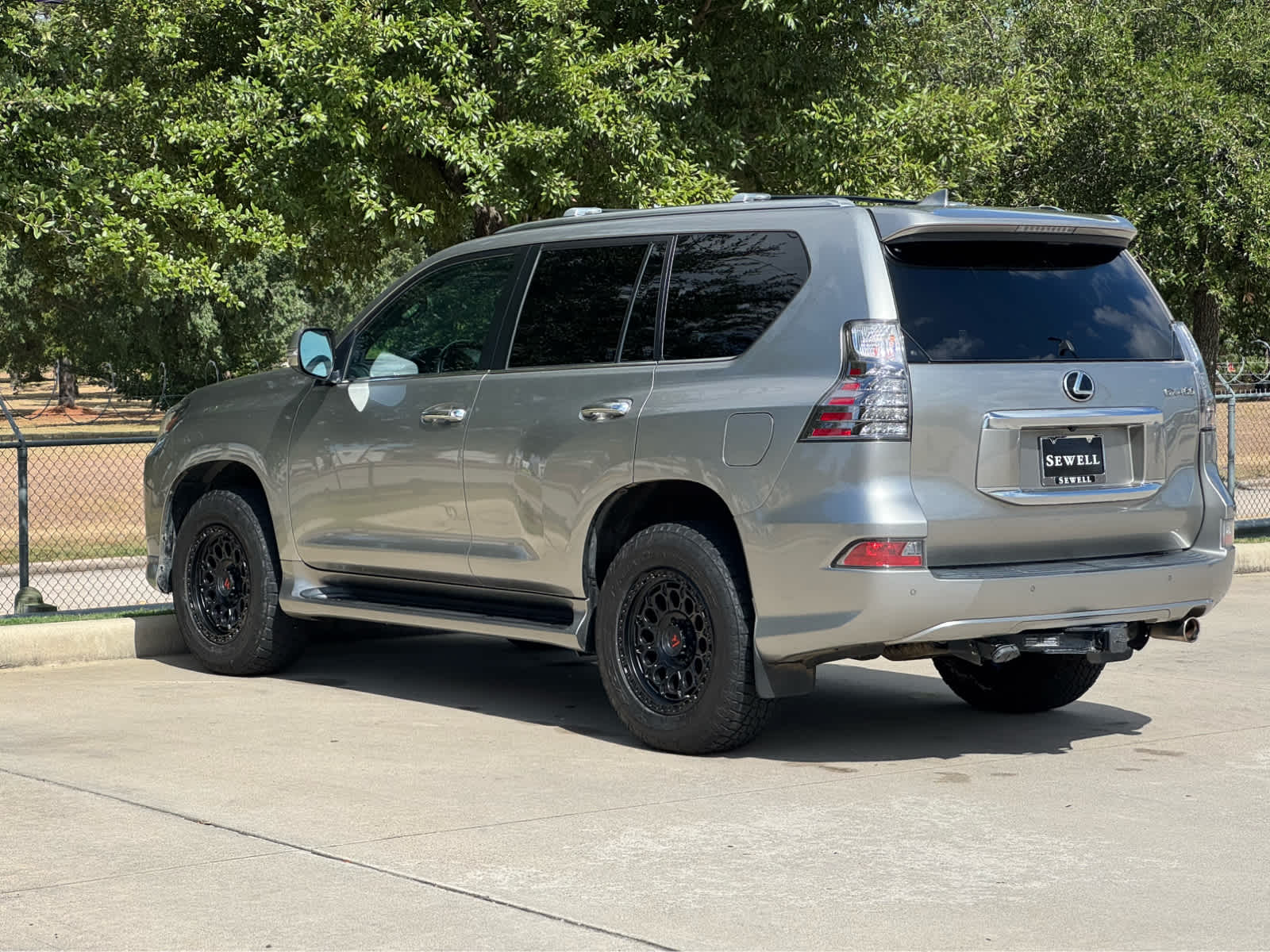 Used 2021 Atomic Silver Lexus Premium image 8