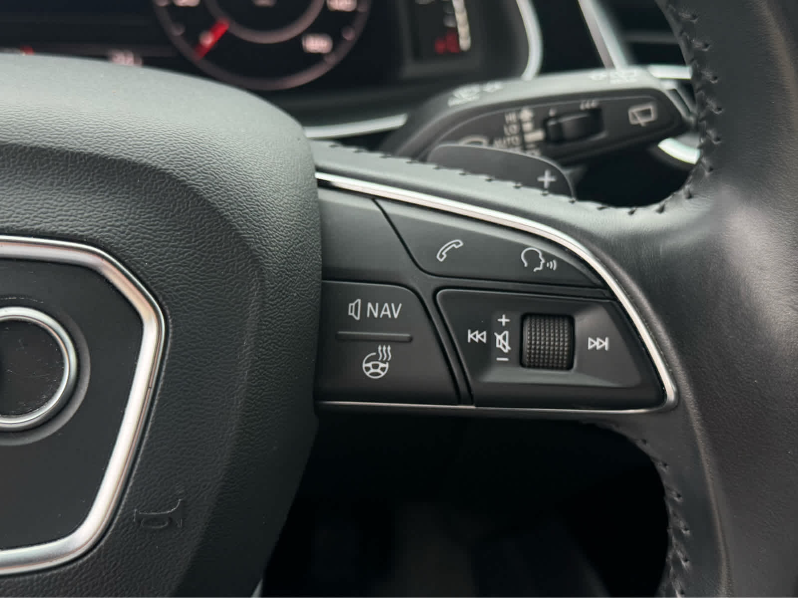Used 2019 Samurai Gray Metallic Audi Premium Plus image 23