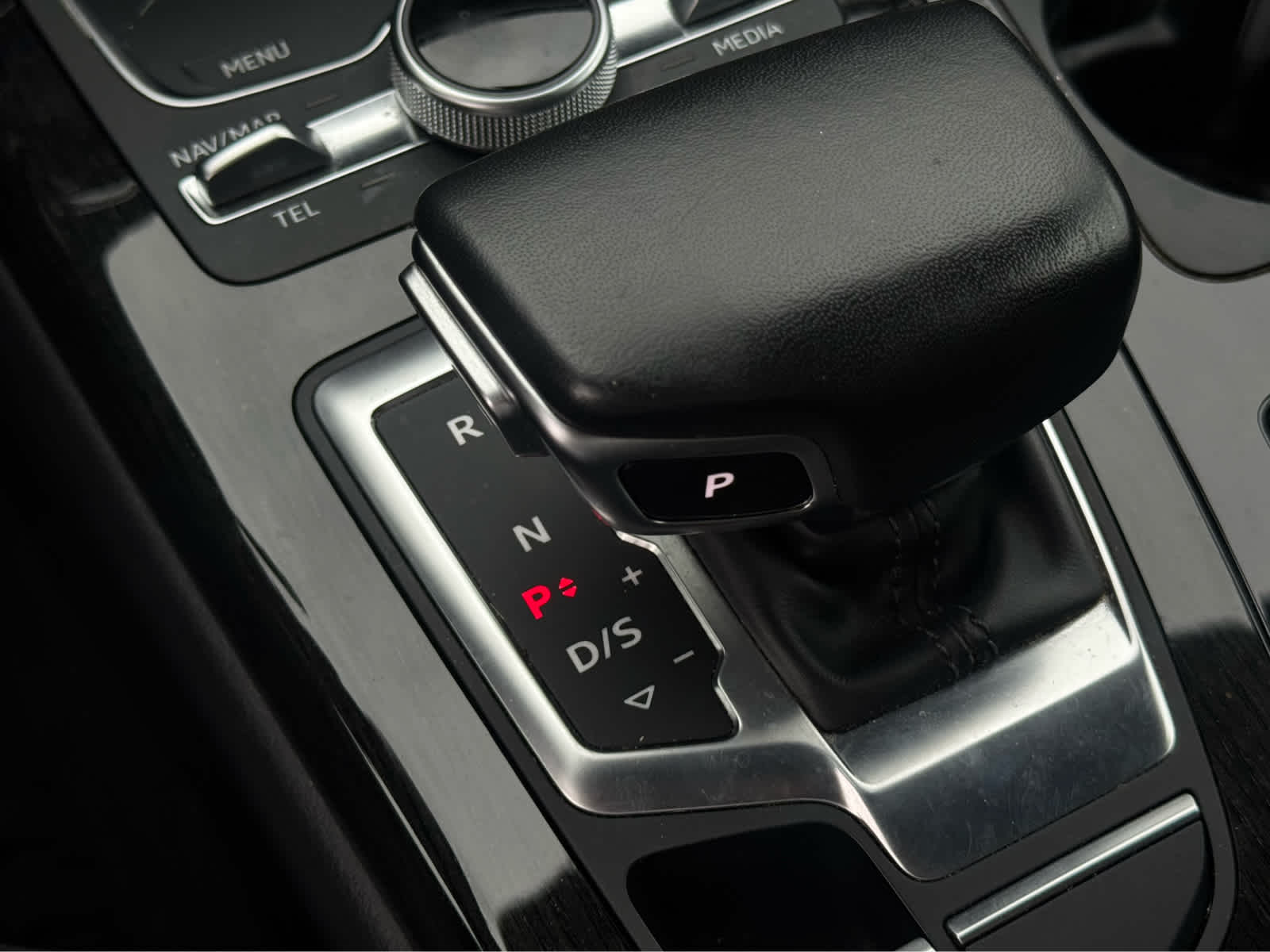 Used 2019 Samurai Gray Metallic Audi Premium Plus image 17