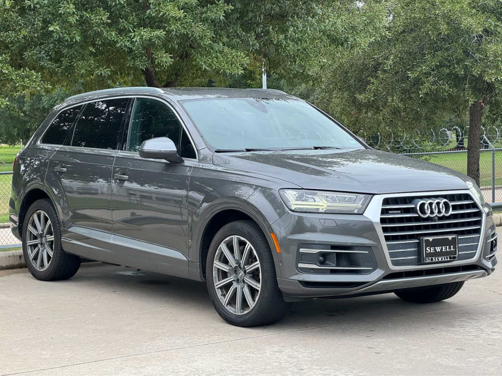 Used 2019 Samurai Gray Metallic Audi Premium Plus image 4