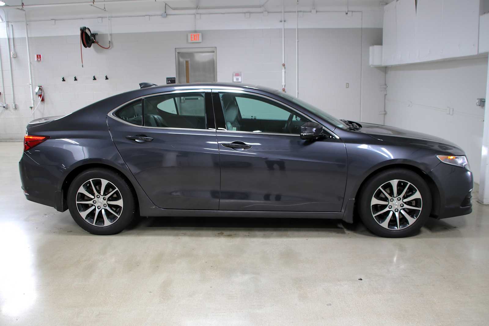 Used 2015 Graphite Luster Metallic Acura Tech image 6