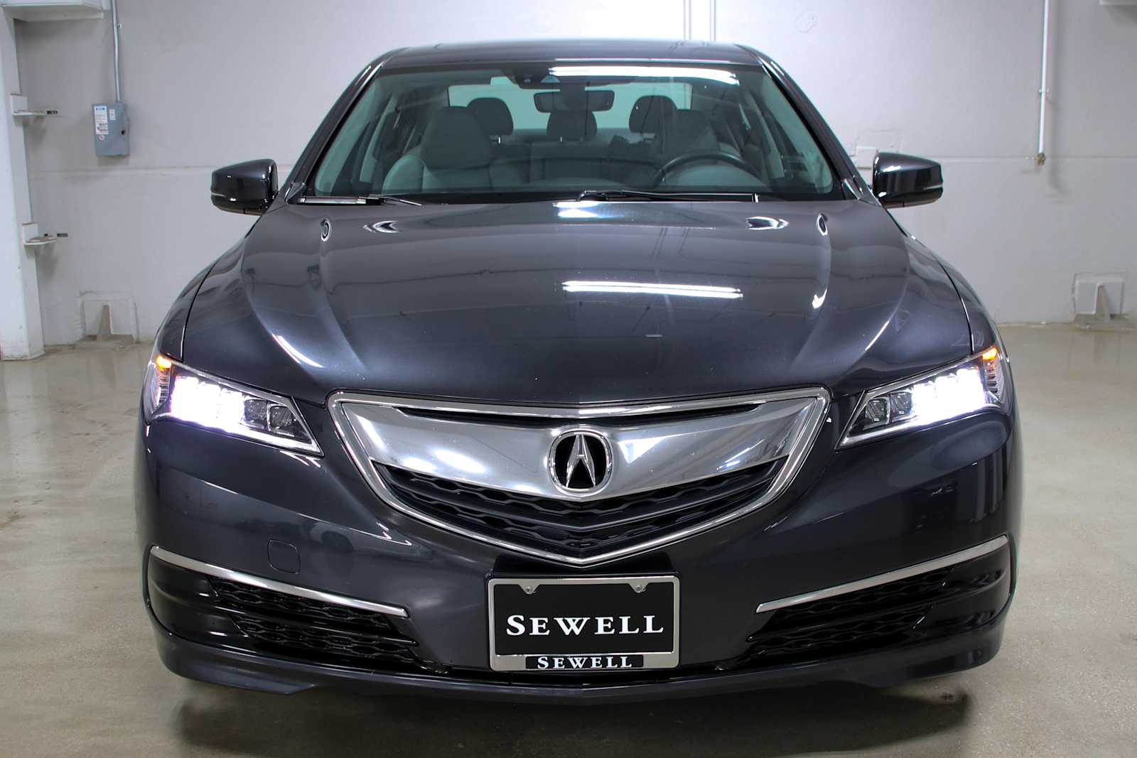 Used 2015 Graphite Luster Metallic Acura Tech image 7