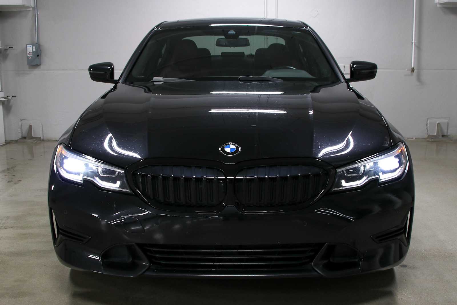 Used 2022 Black Sapphire Metallic BMW 330i image 6