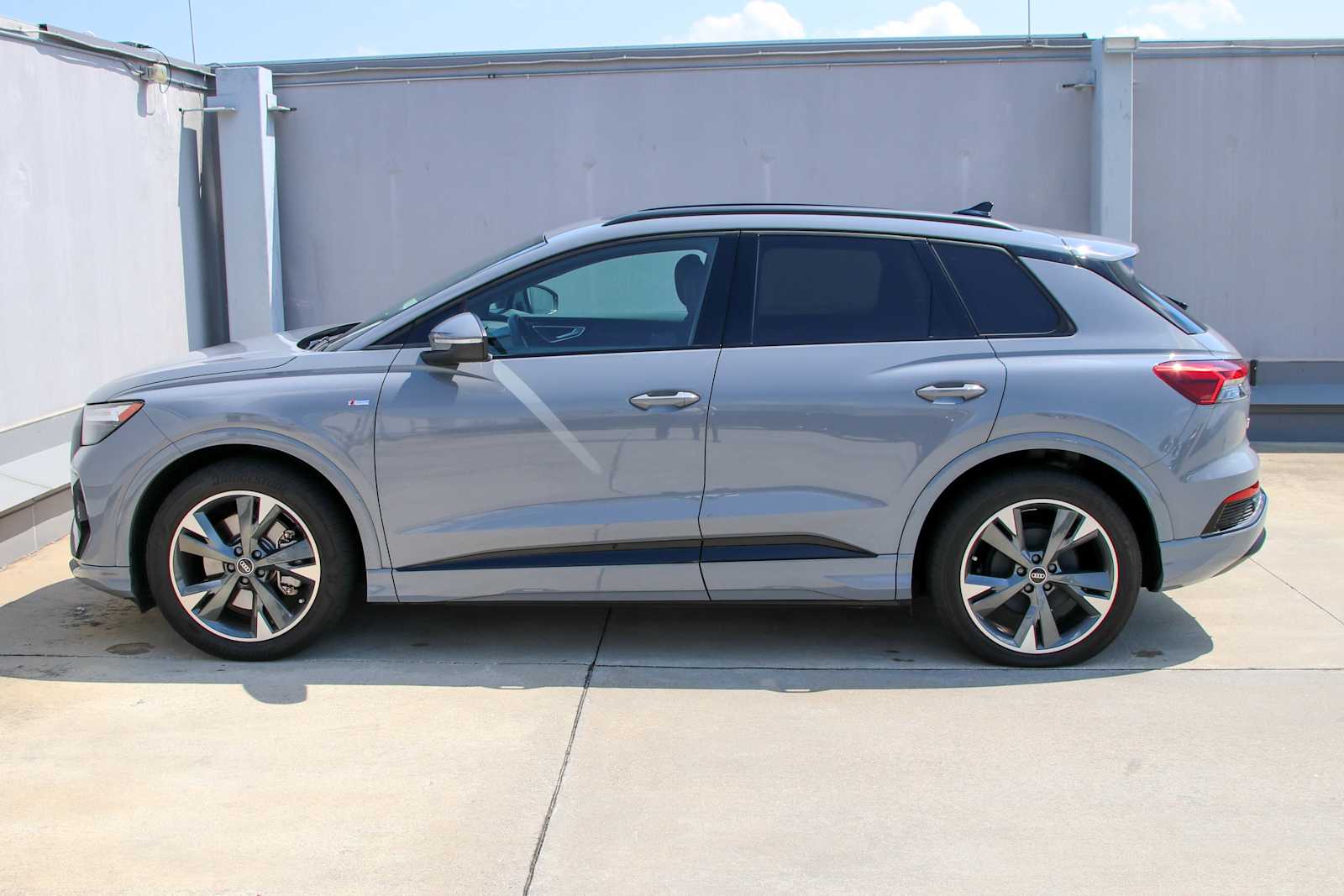 Certified 2024 Audi Q4 e-tron Premium with VIN WA1KUBFZ0RP062463 for sale in Plano, TX