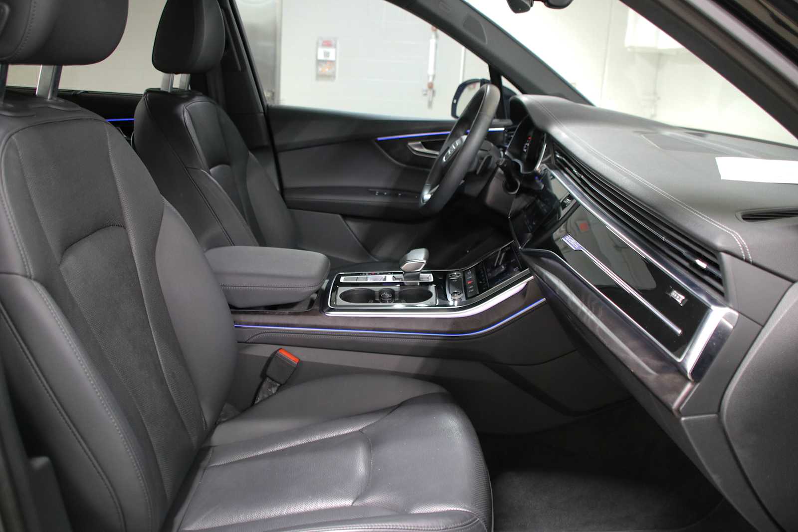 Certified Used 2024 Mythos Black Metallic Audi Premium Plus image 18