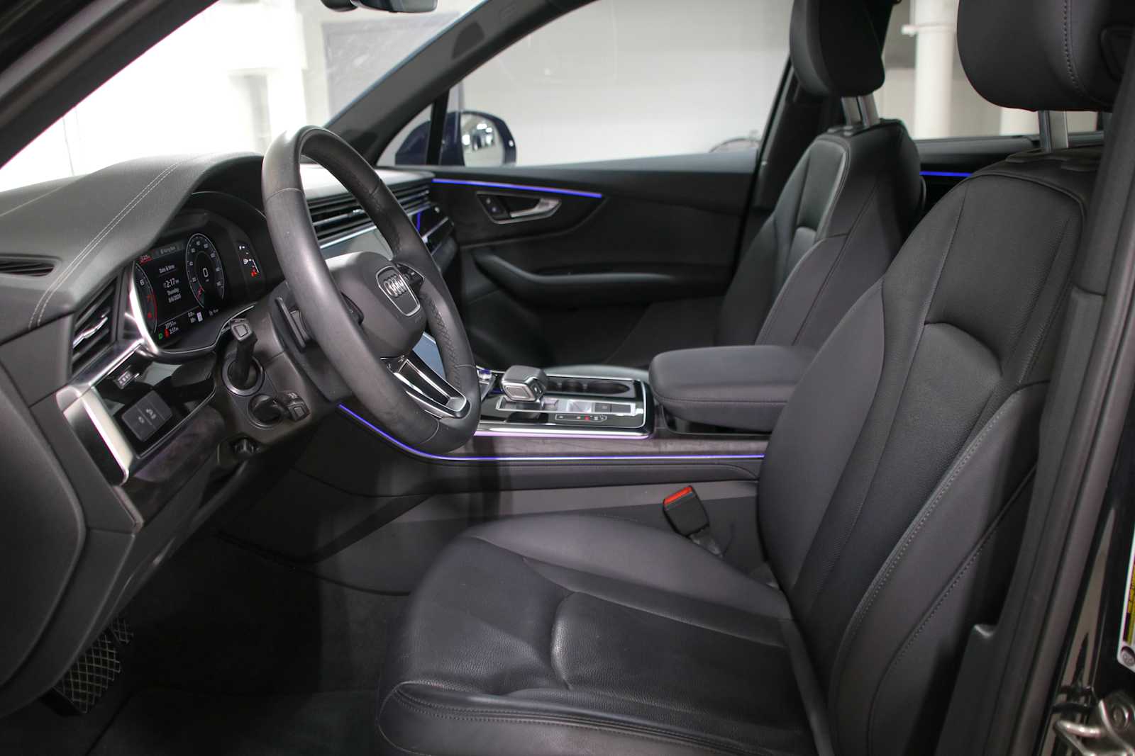 Certified Used 2024 Mythos Black Metallic Audi Premium Plus image 8