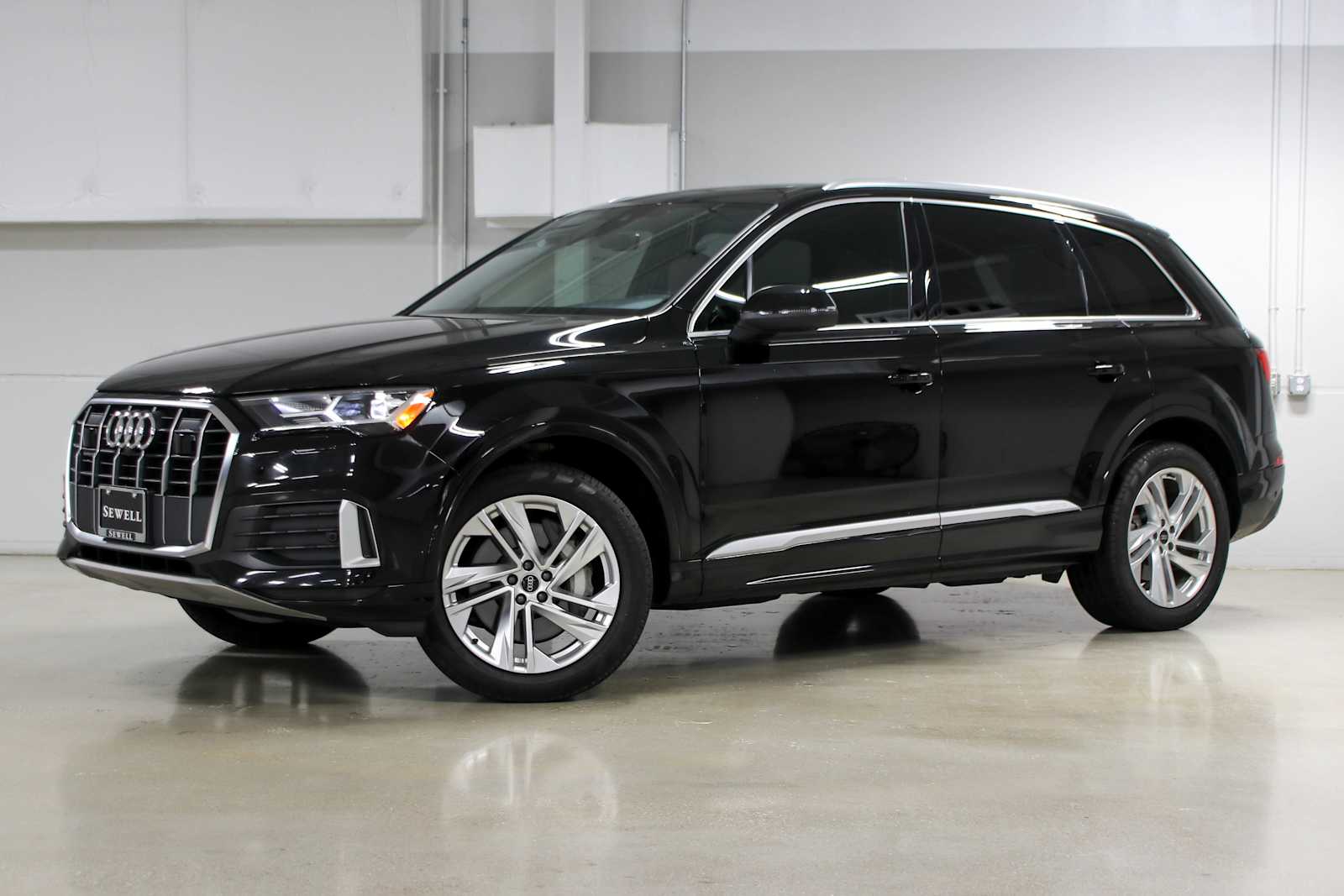 2021 Audi Q7 Premium Plus's photo