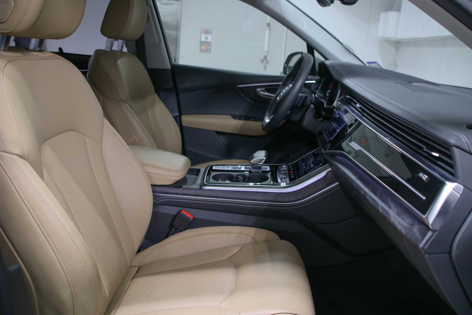 Certified Used 2025 Glacier White Metallic Audi Prestige image 18