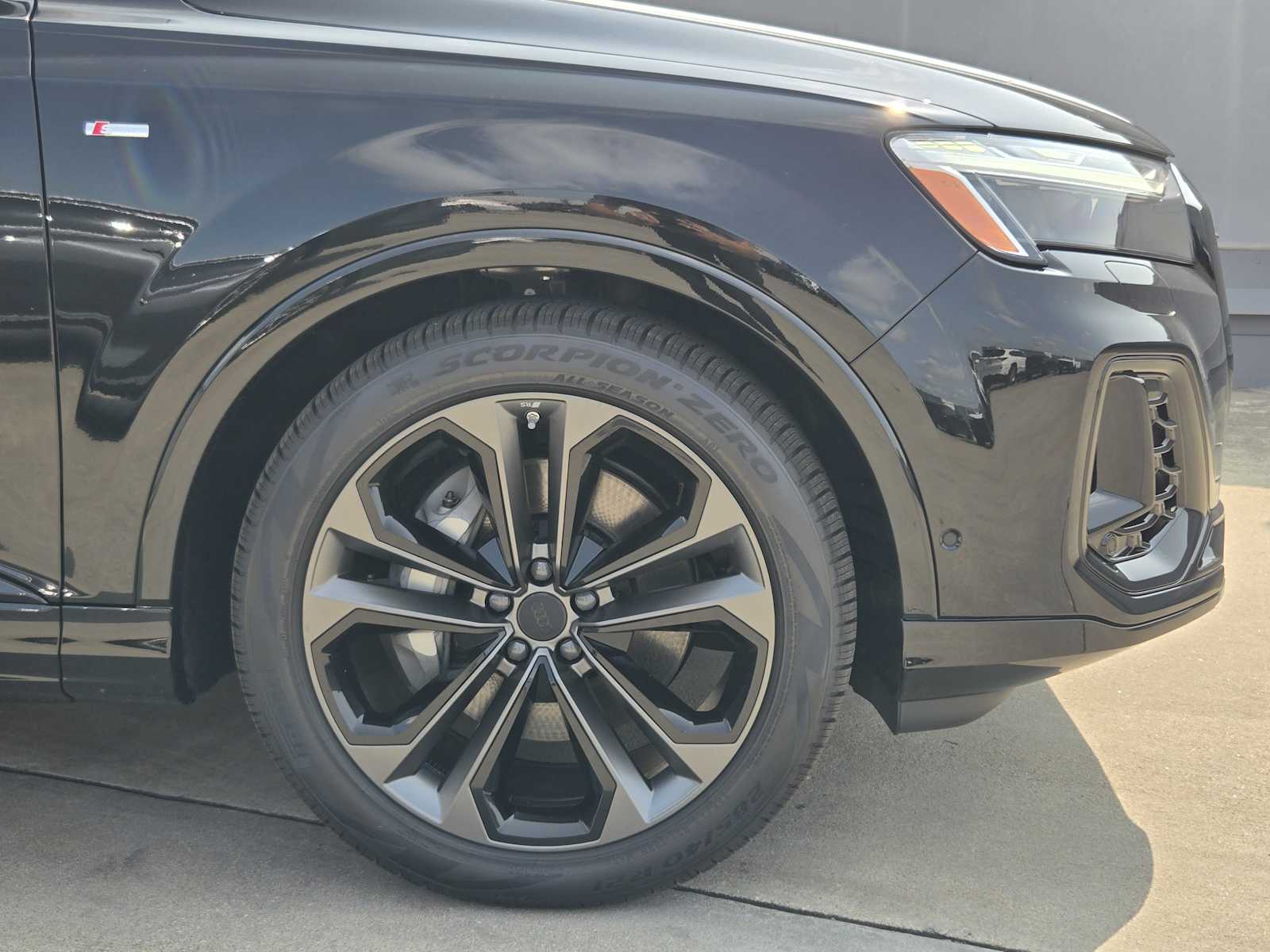 New 2026 BLACK Audi S line Prestige image 5