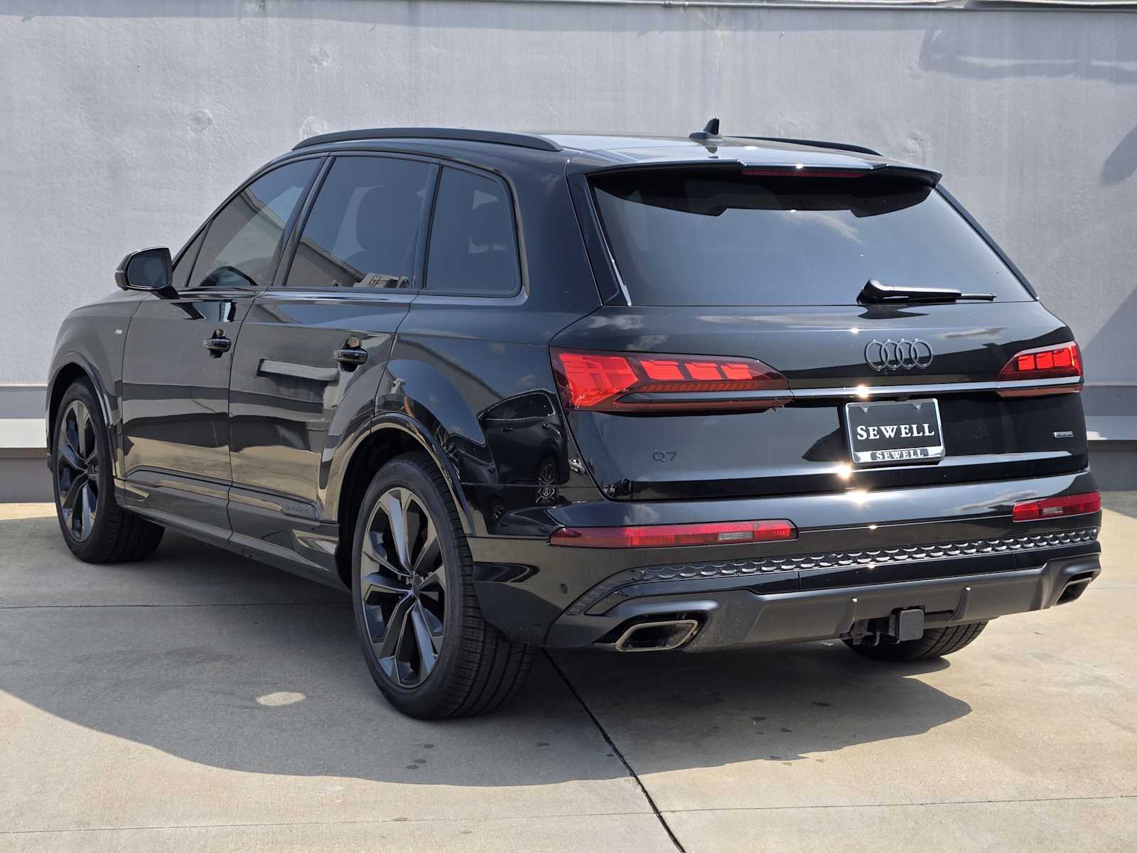 New 2026 BLACK Audi S line Prestige image 4