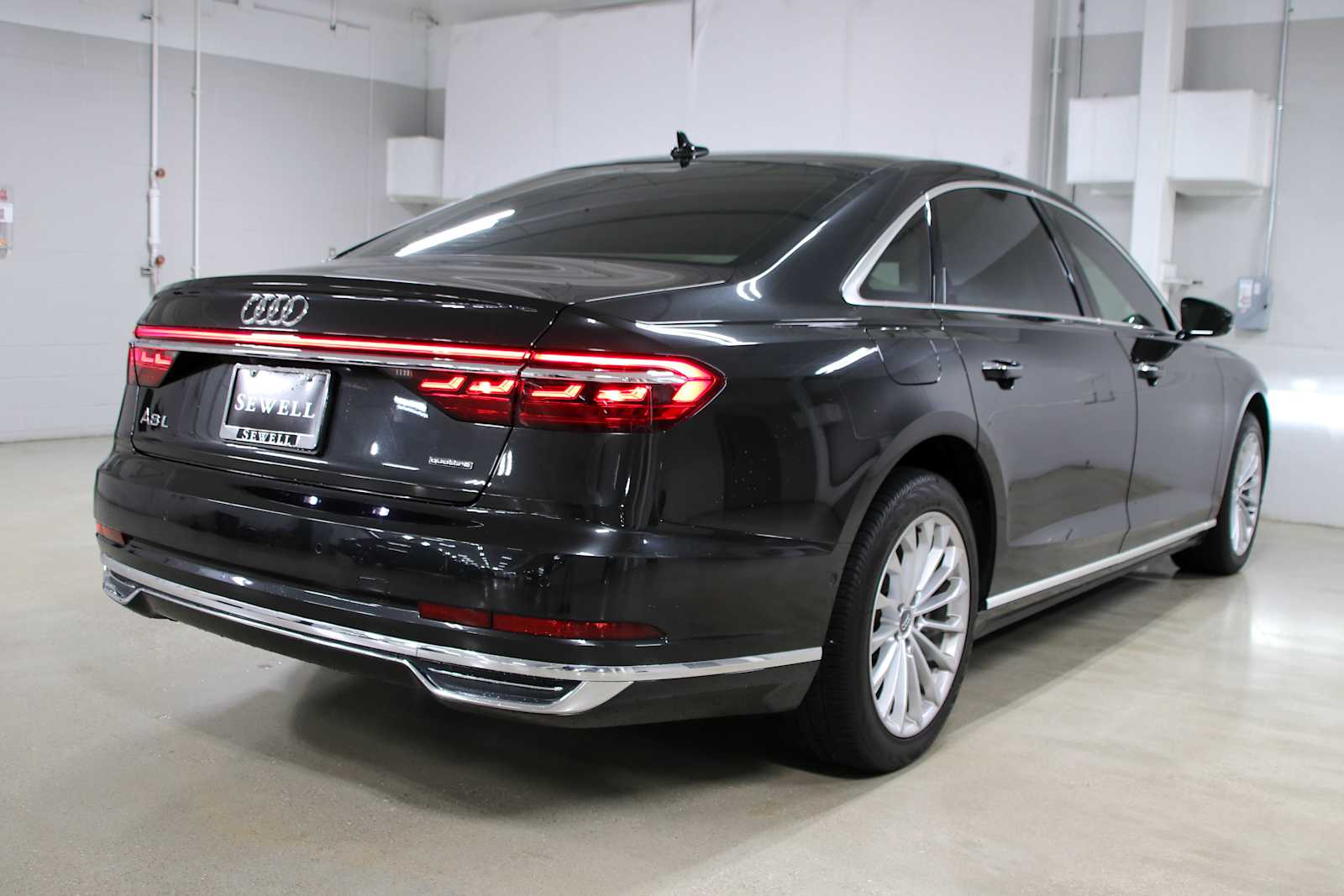 Used 2019 Vesuvius Gray Metallic Audi  image 4