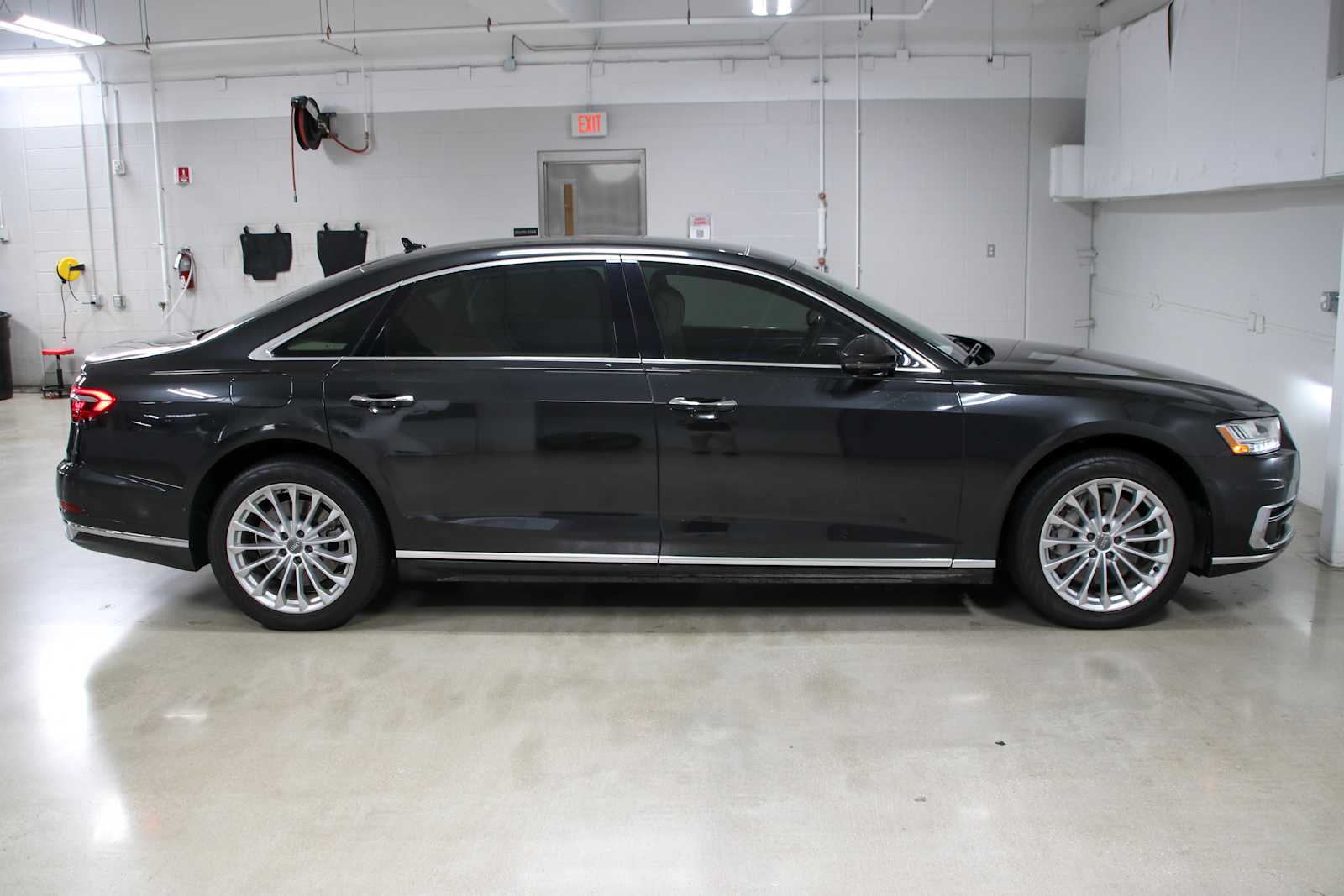 Used 2019 Vesuvius Gray Metallic Audi  image 5
