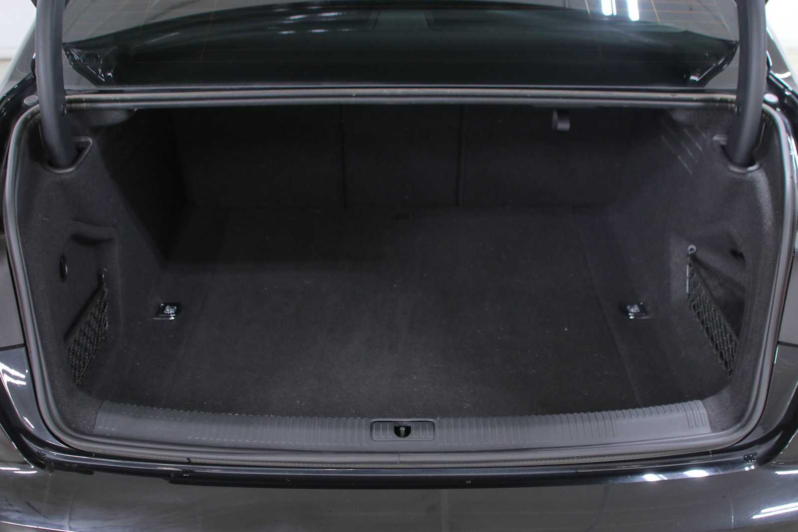 Used 2020 Mythos Black Metallic Audi Premium Plus image 20