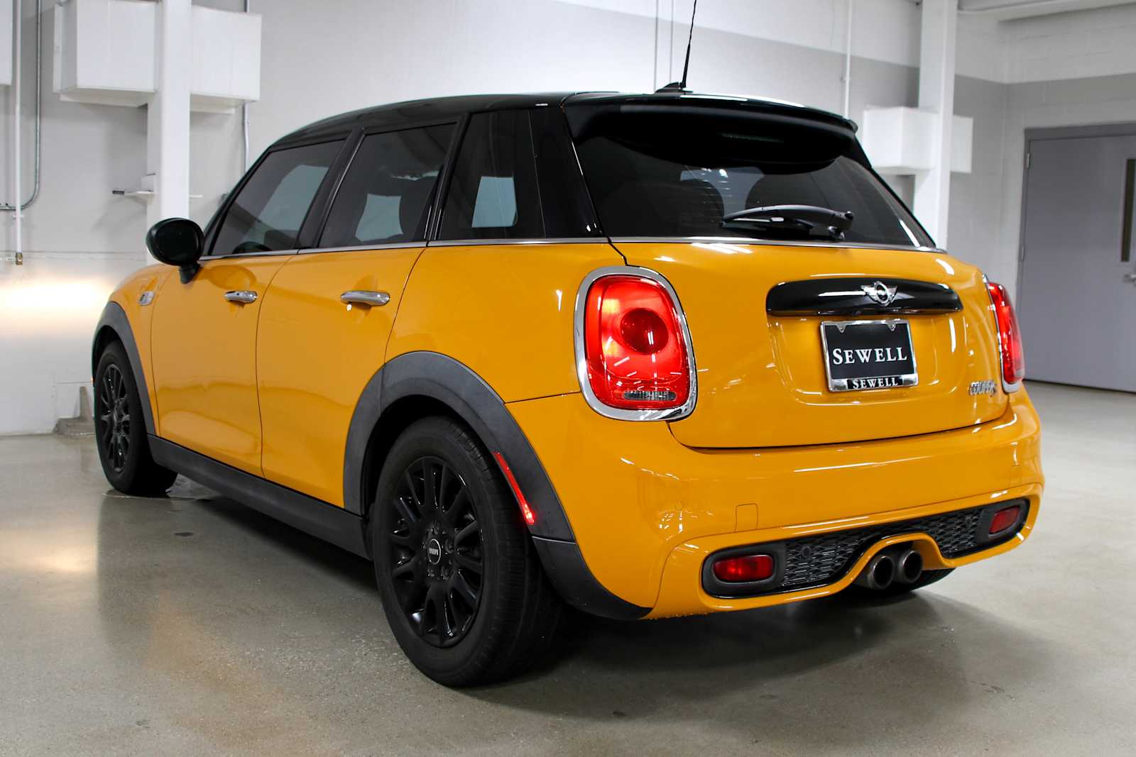 car-gallery-3