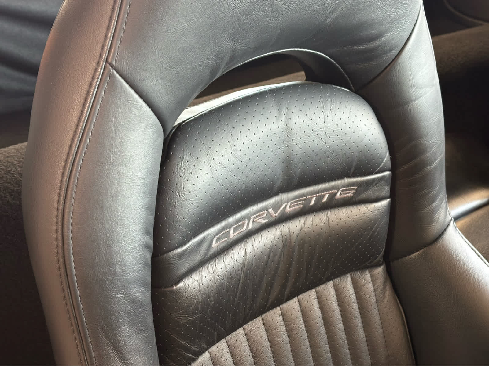 Used 2003 Quicksilver Metallic Chevrolet  image 11