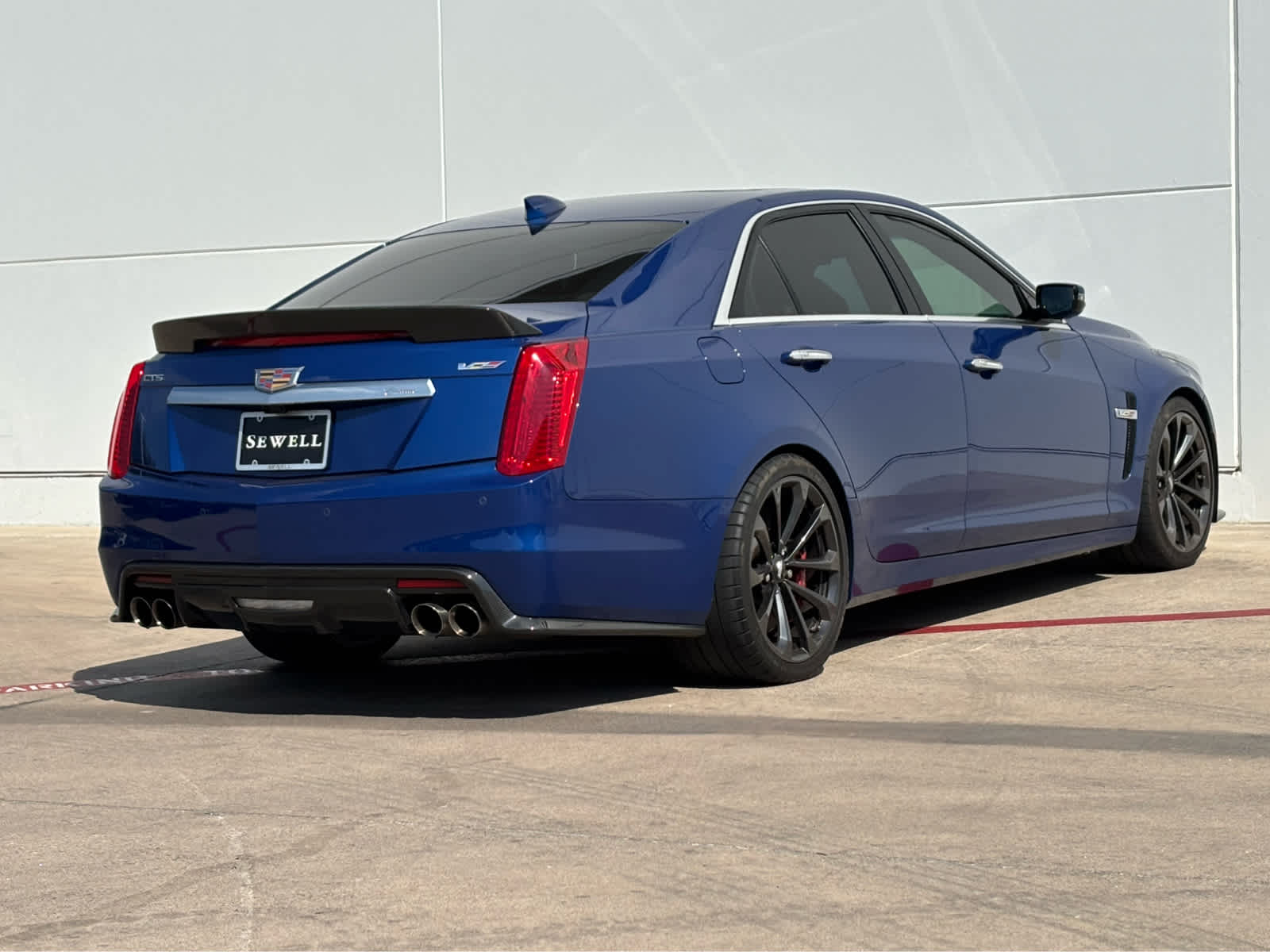 Used 2019 Wave Metallic Cadillac  image 4