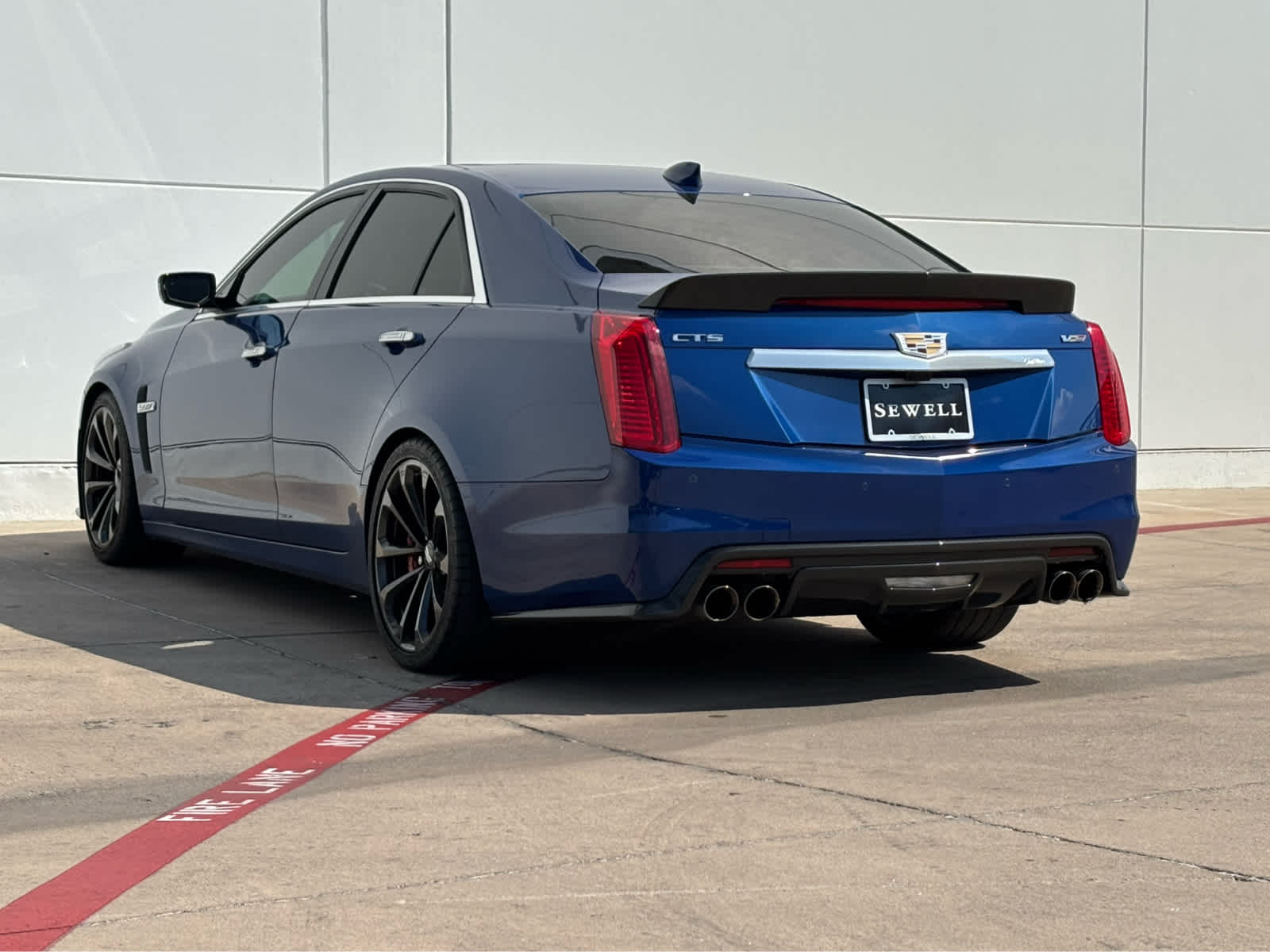 Used 2019 Wave Metallic Cadillac  image 6
