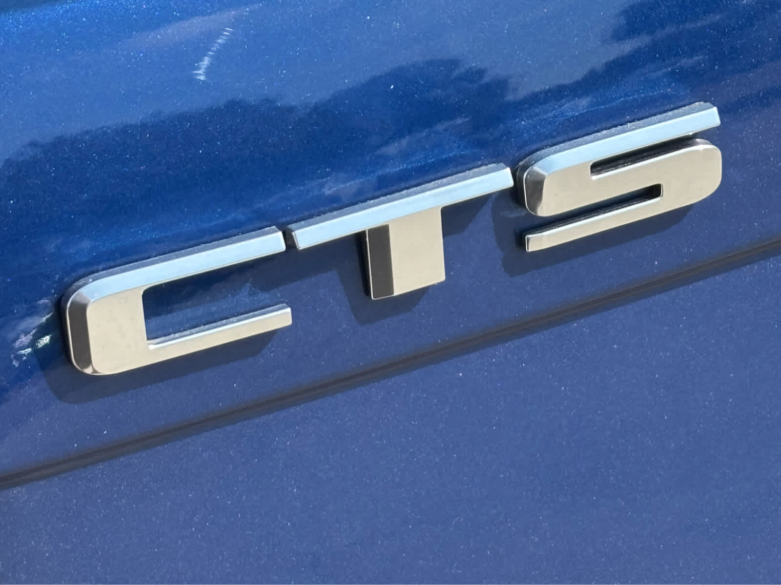 Used 2019 Wave Metallic Cadillac  image 8