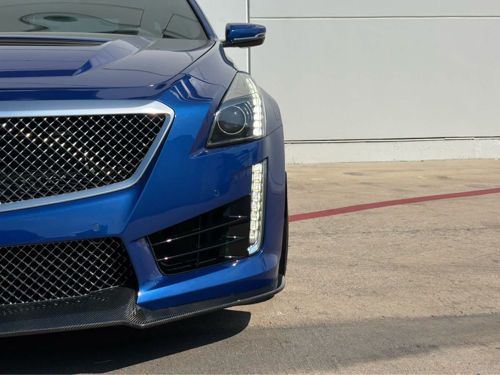 Used 2019 Wave Metallic Cadillac  image 7