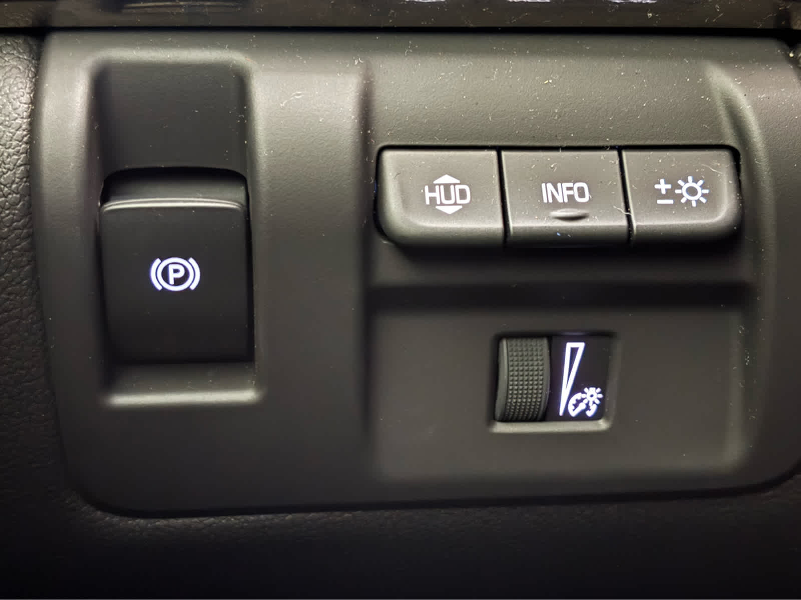 Used 2019 Wave Metallic Cadillac  image 19