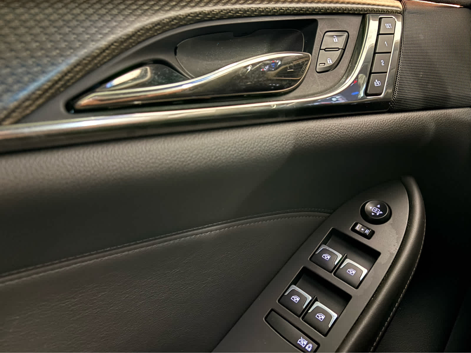 Used 2019 Wave Metallic Cadillac  image 20
