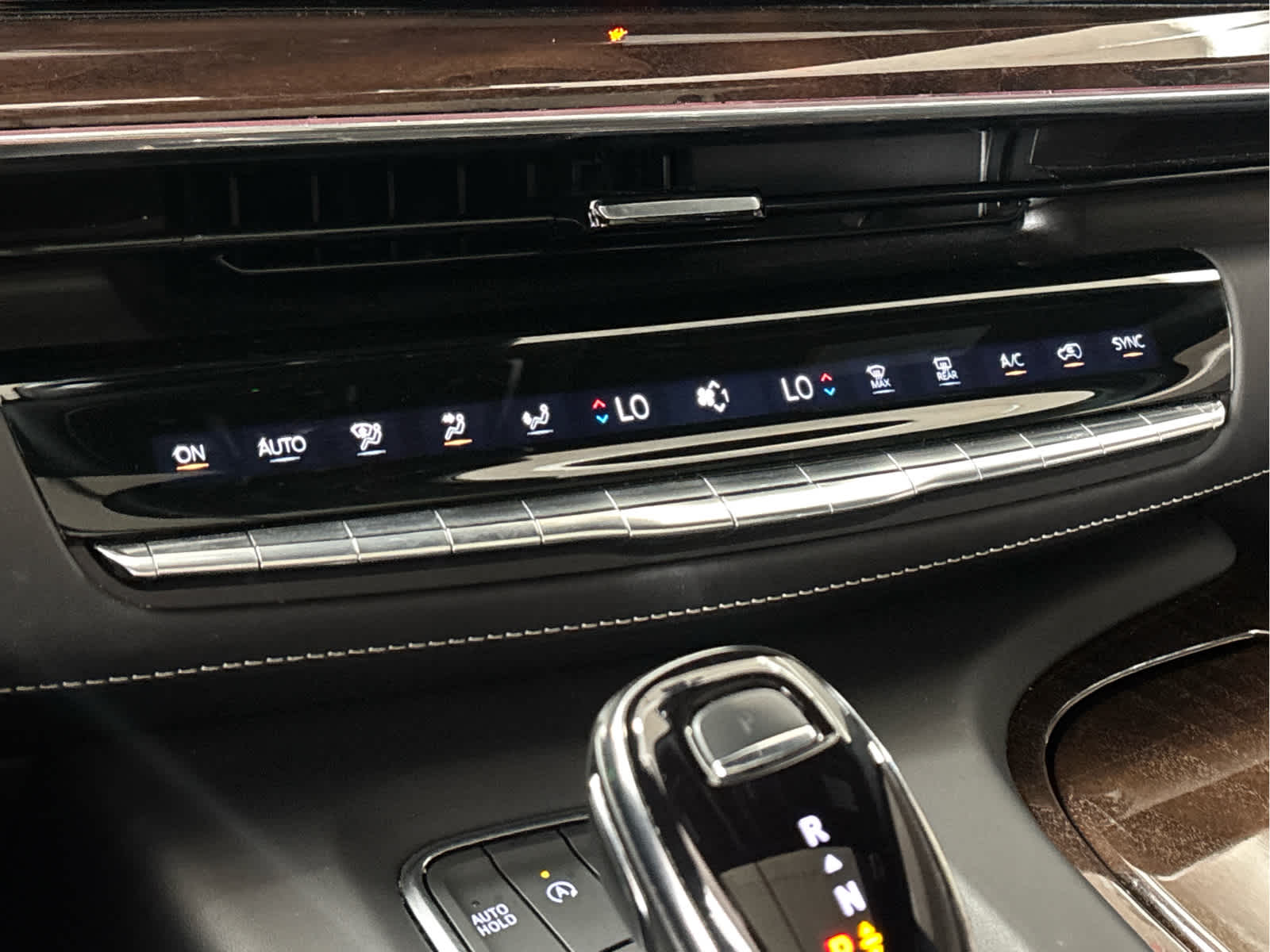 Used 2023 Crystal White Tricoat Cadillac RWD Sport Platinum image 27