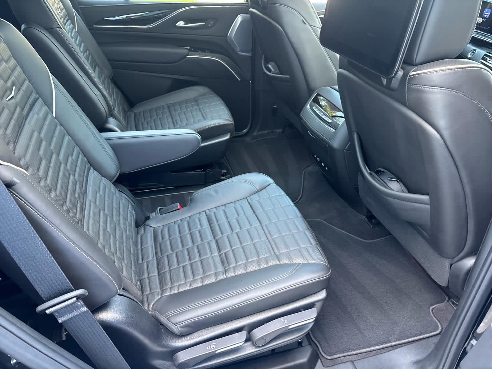 Certified Used 2023 Black Raven Cadillac AWD V-Series image 15