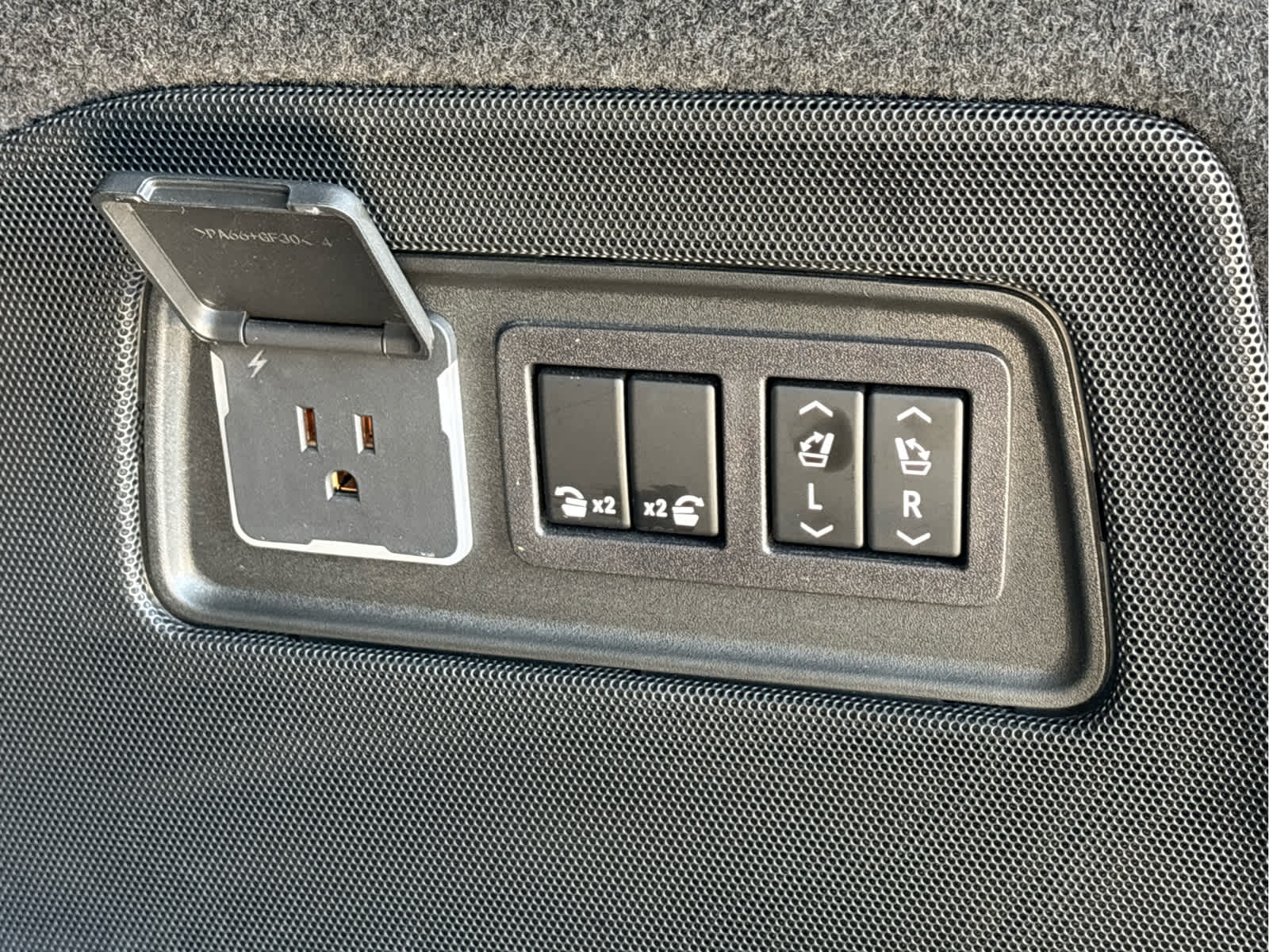 Certified Used 2023 Black Raven Cadillac AWD V-Series image 31