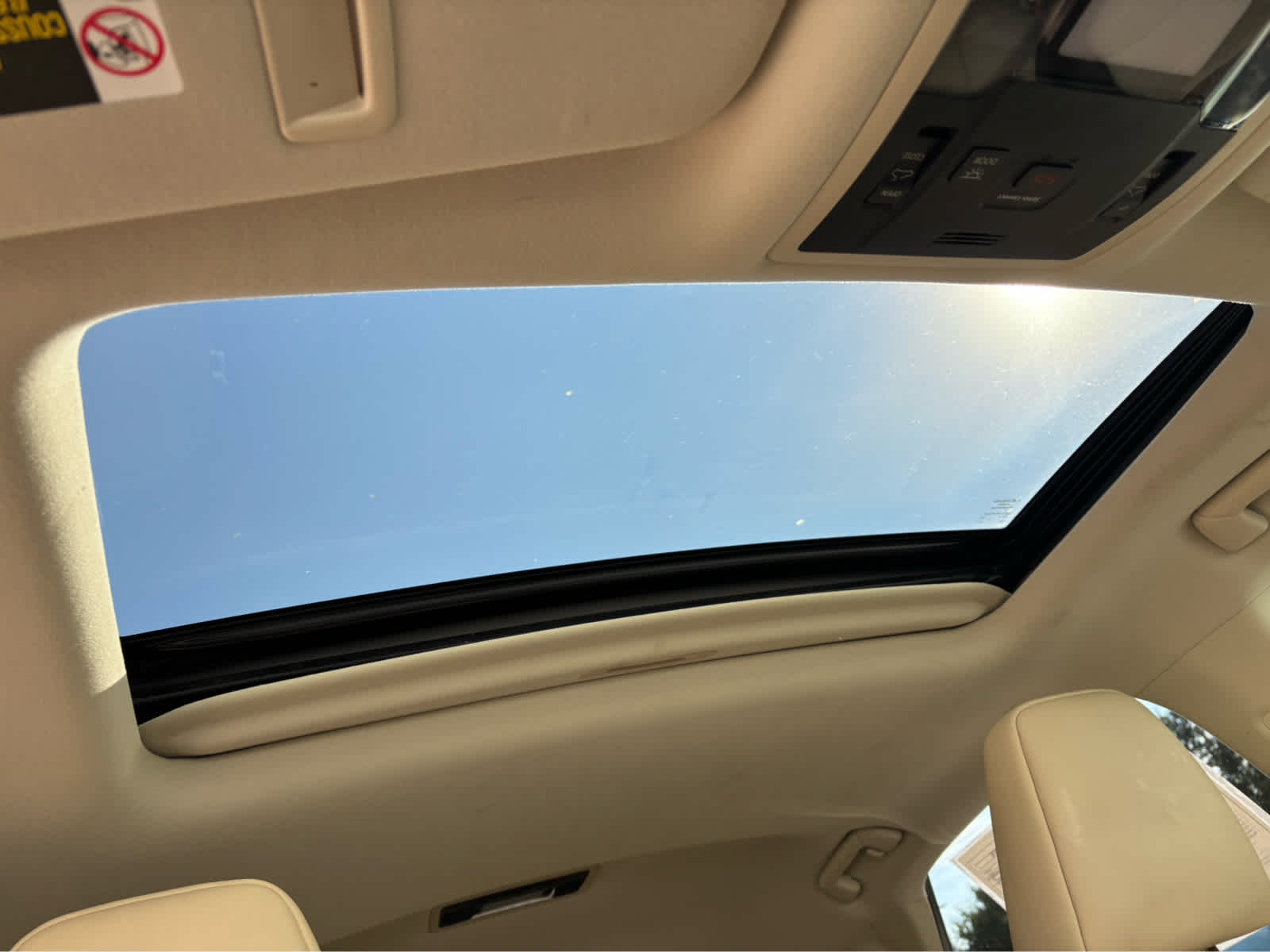 Used 2017 Eminent White Pearl Lexus  image 12
