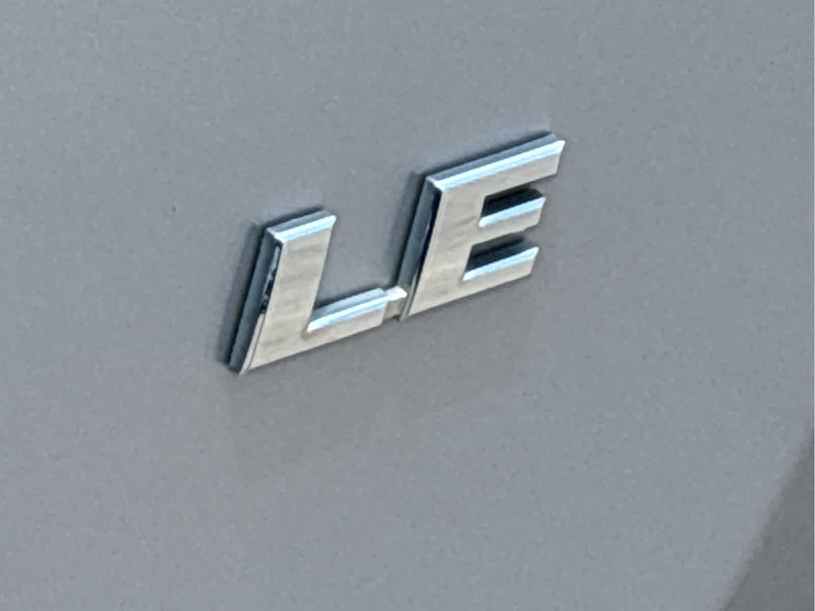 Used 2016  Toyota LE image 10