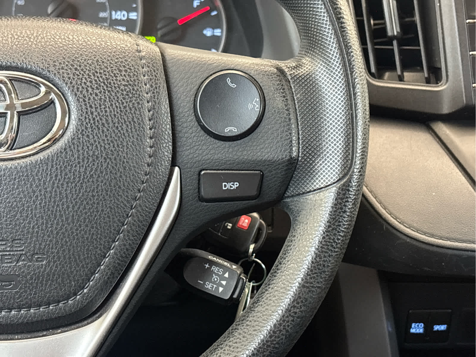 Used 2016  Toyota LE image 16