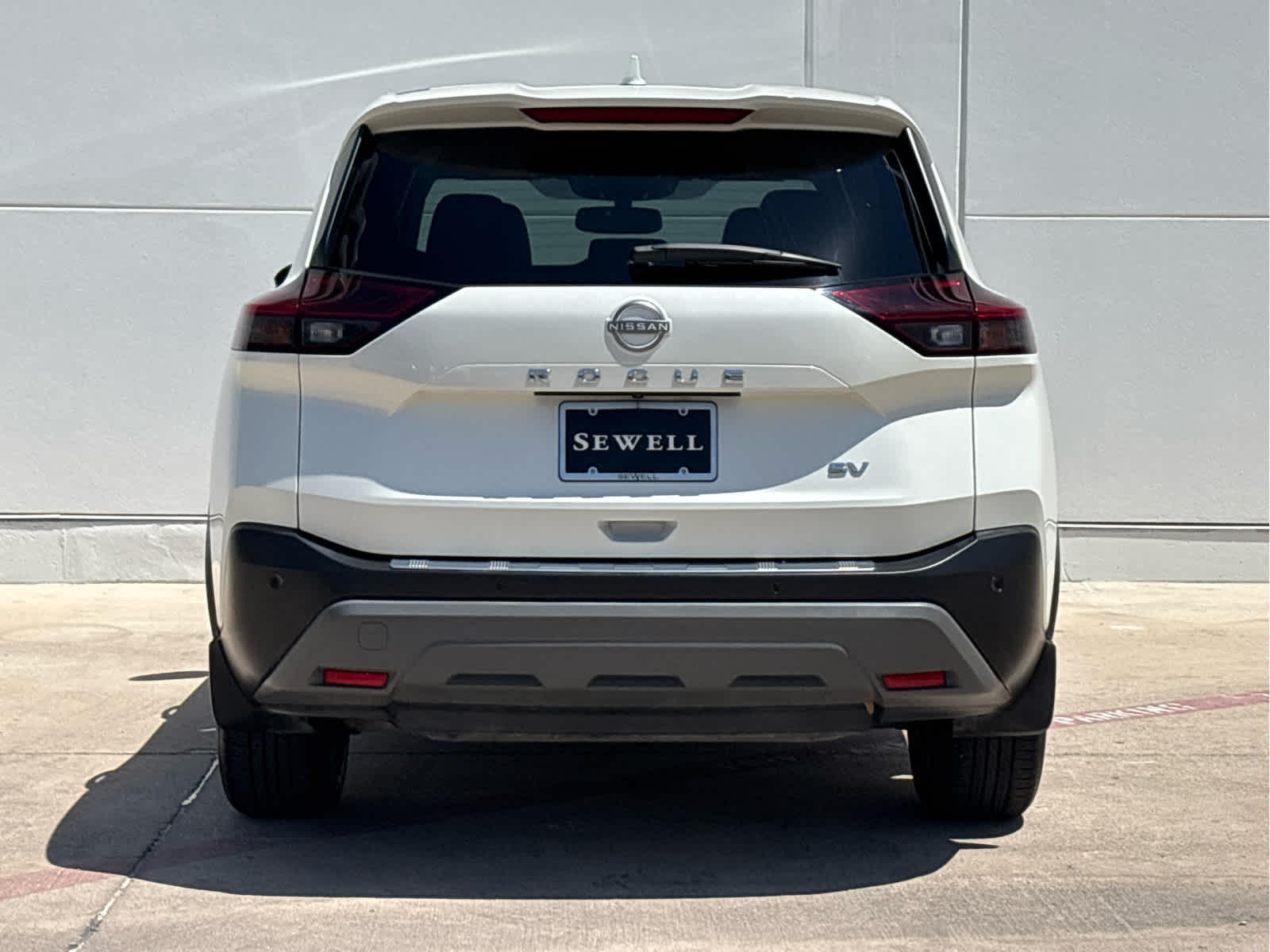 Used 2022 Pearl White Tricoat Nissan SV image 5