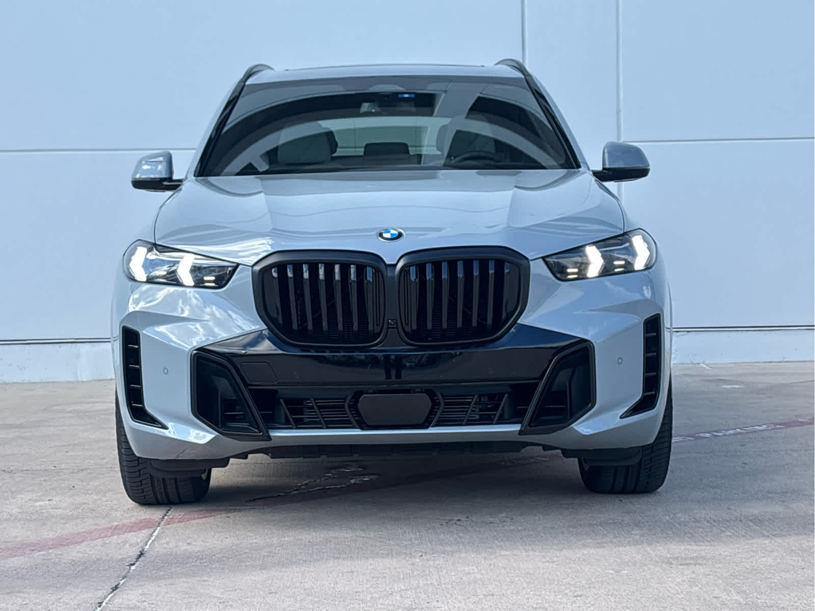Used 2026  BMW xDrive40i image 2