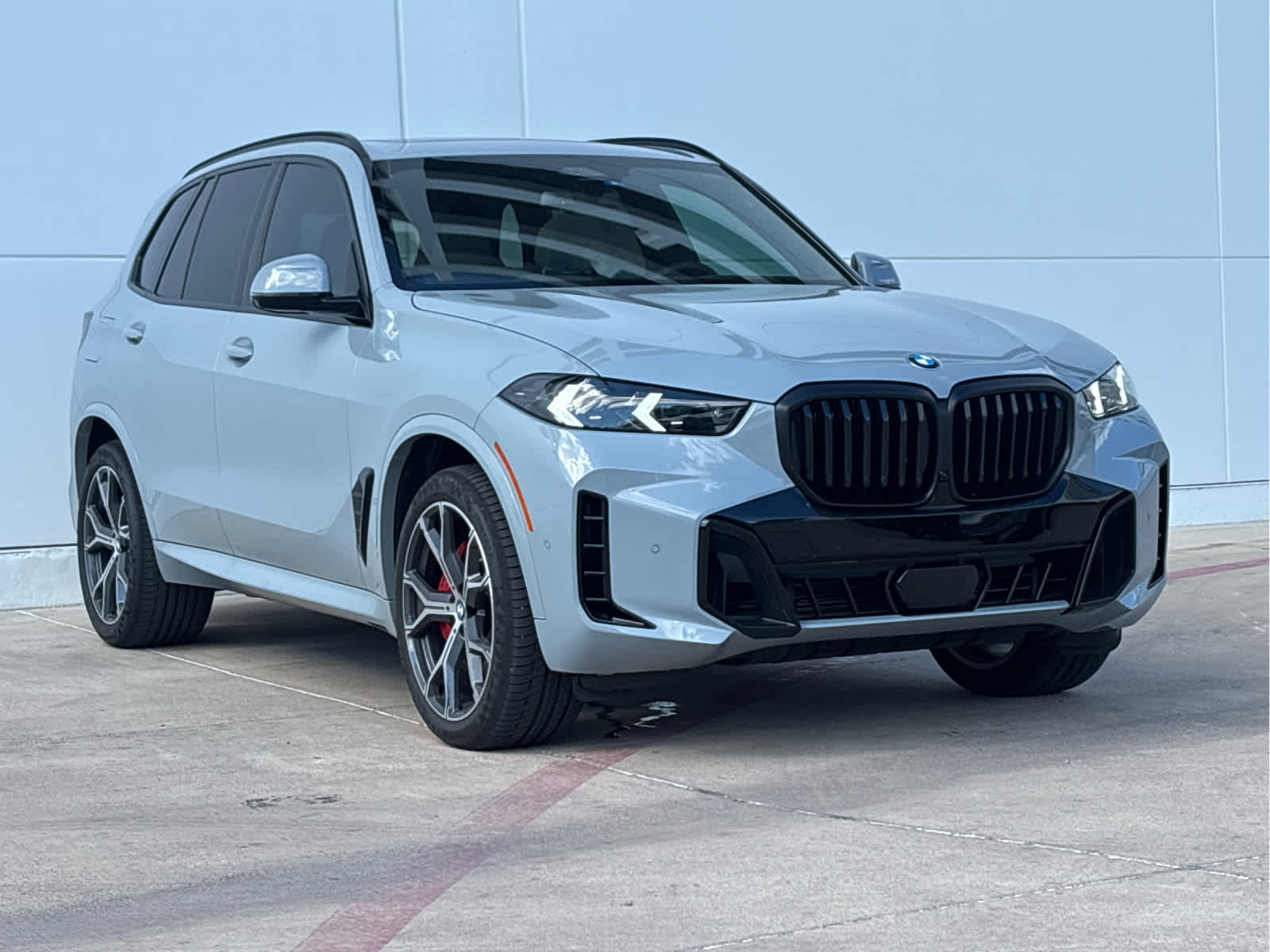 Used 2026  BMW xDrive40i image 3